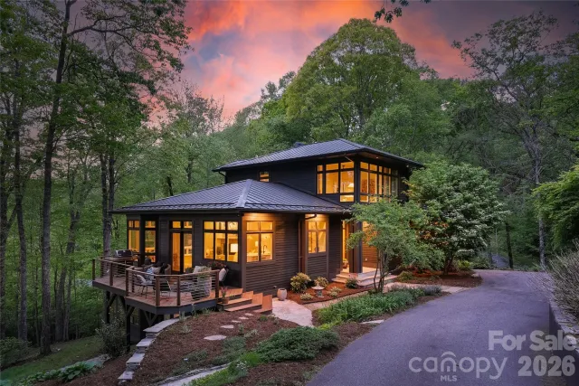 15 Hunters Way, Asheville, NC, 28804
