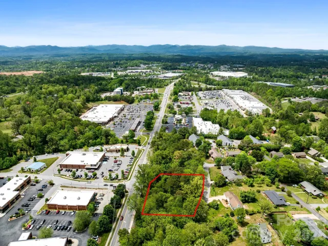 99999 Weaver Boulevard, Weaverville, NC, 28787