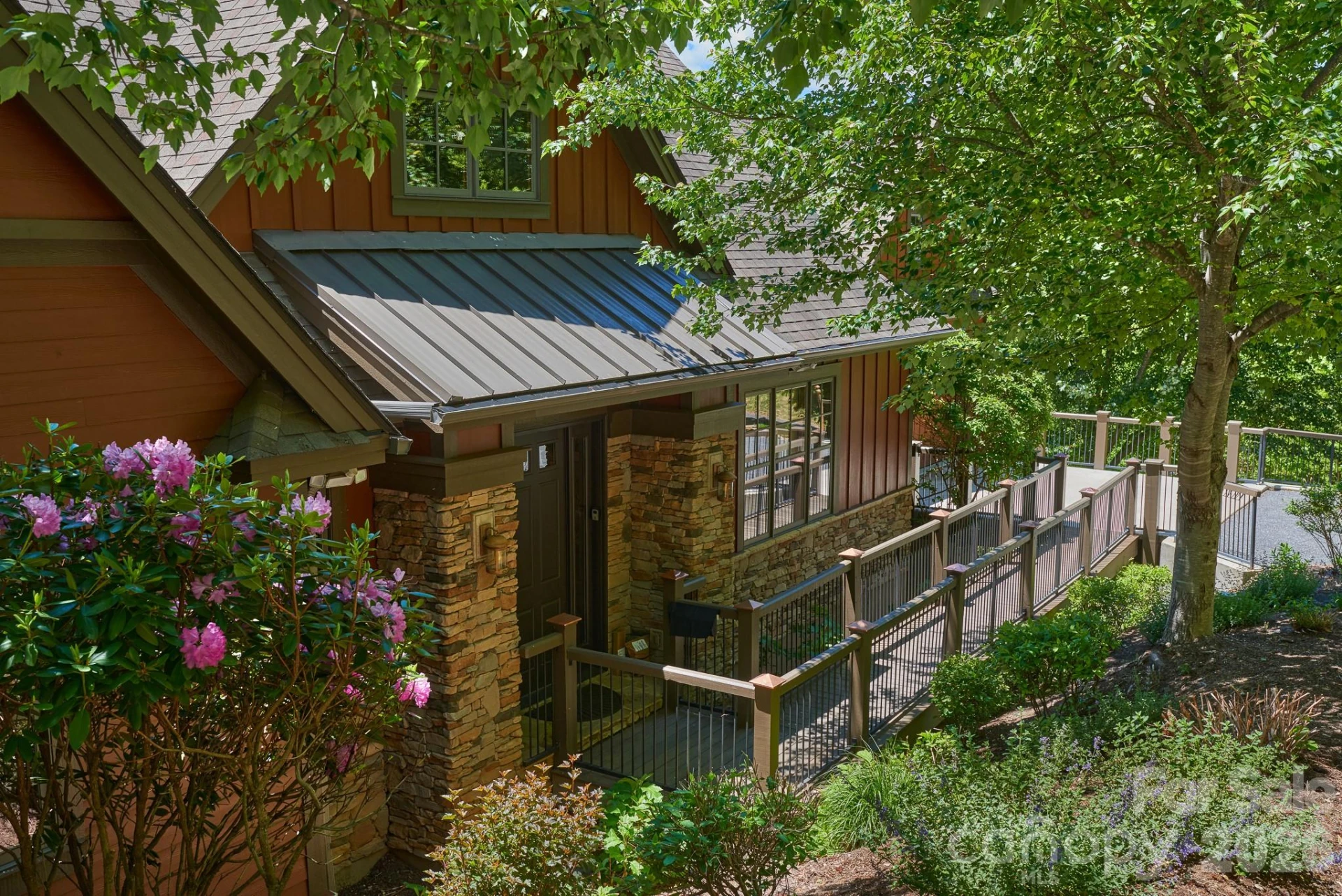427 Spring Rock Road - Photo 2