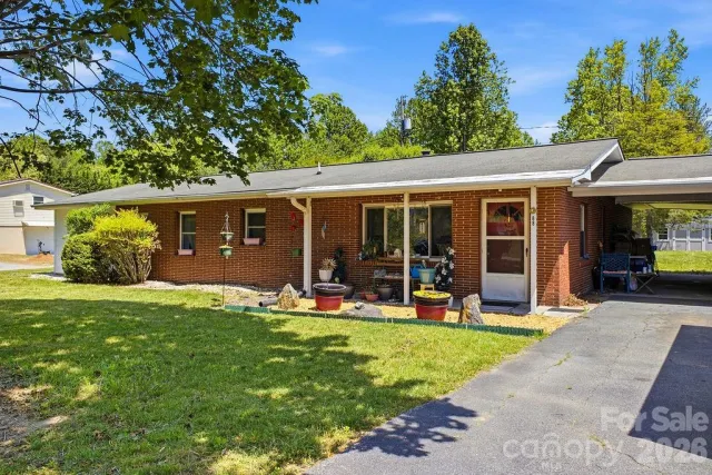 88 Lost Creek Drive, Flat Rock, NC, 28731