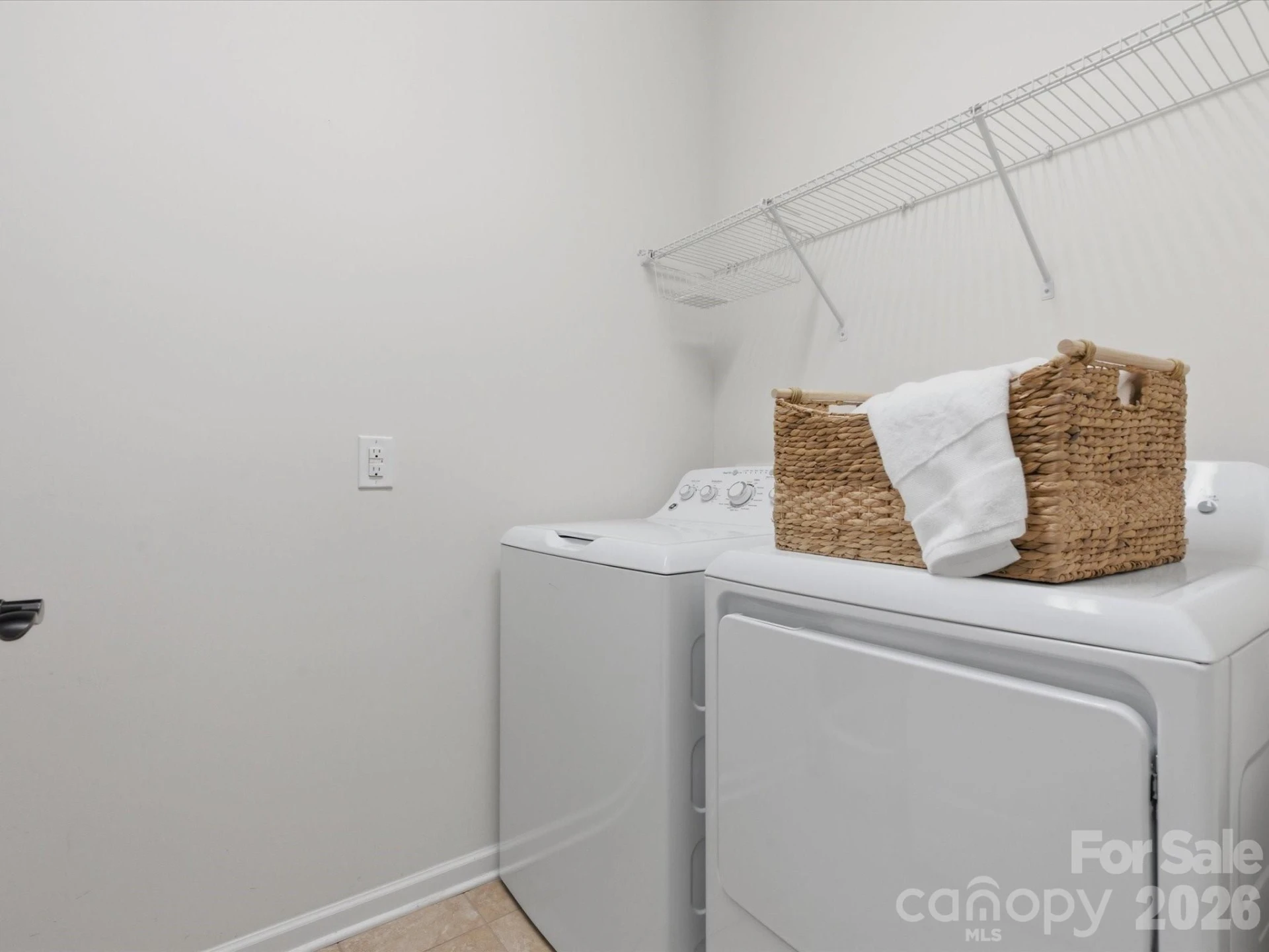 1004 Mava Court - Photo 32