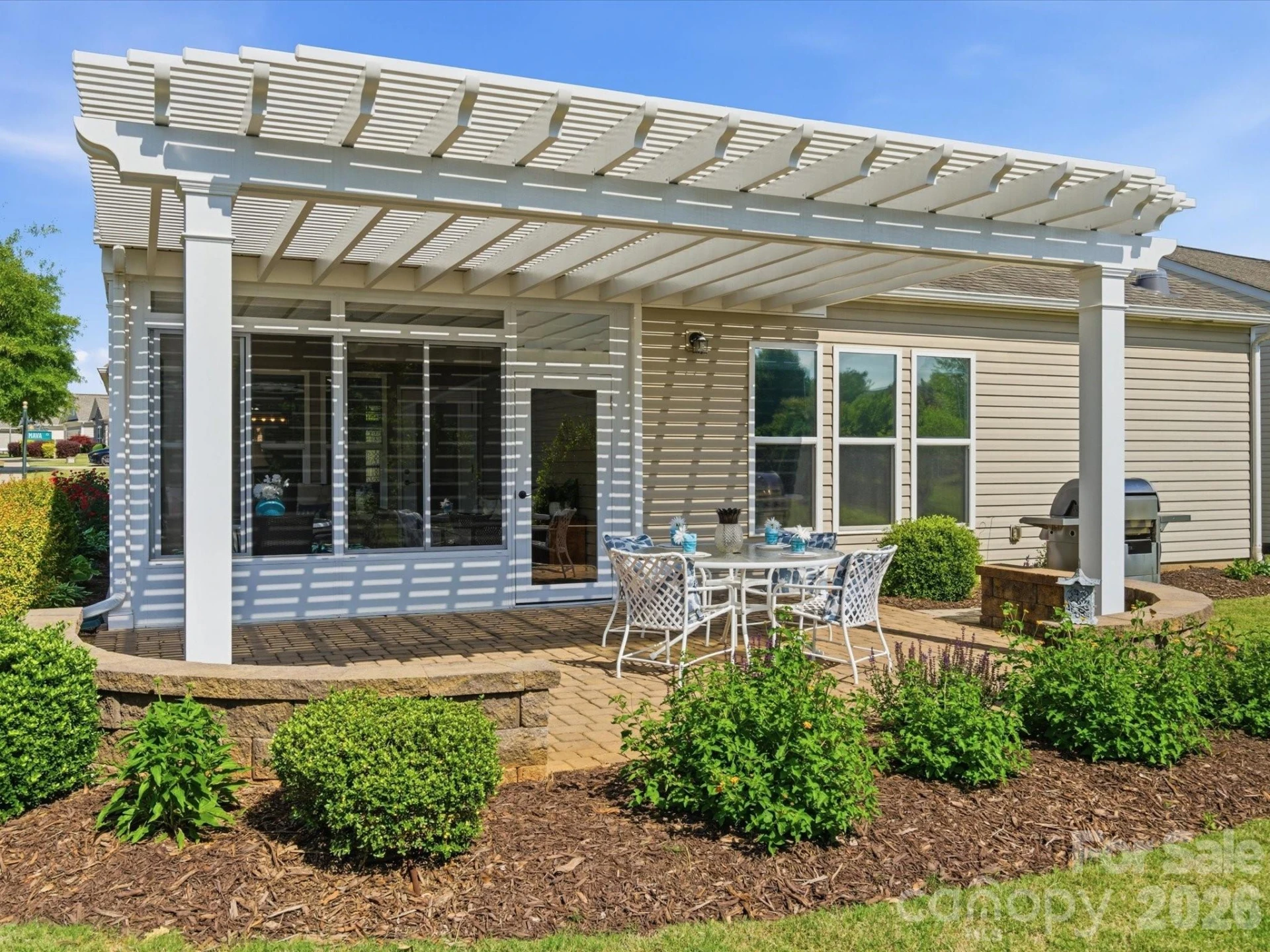 1004 Mava Court - Photo 5