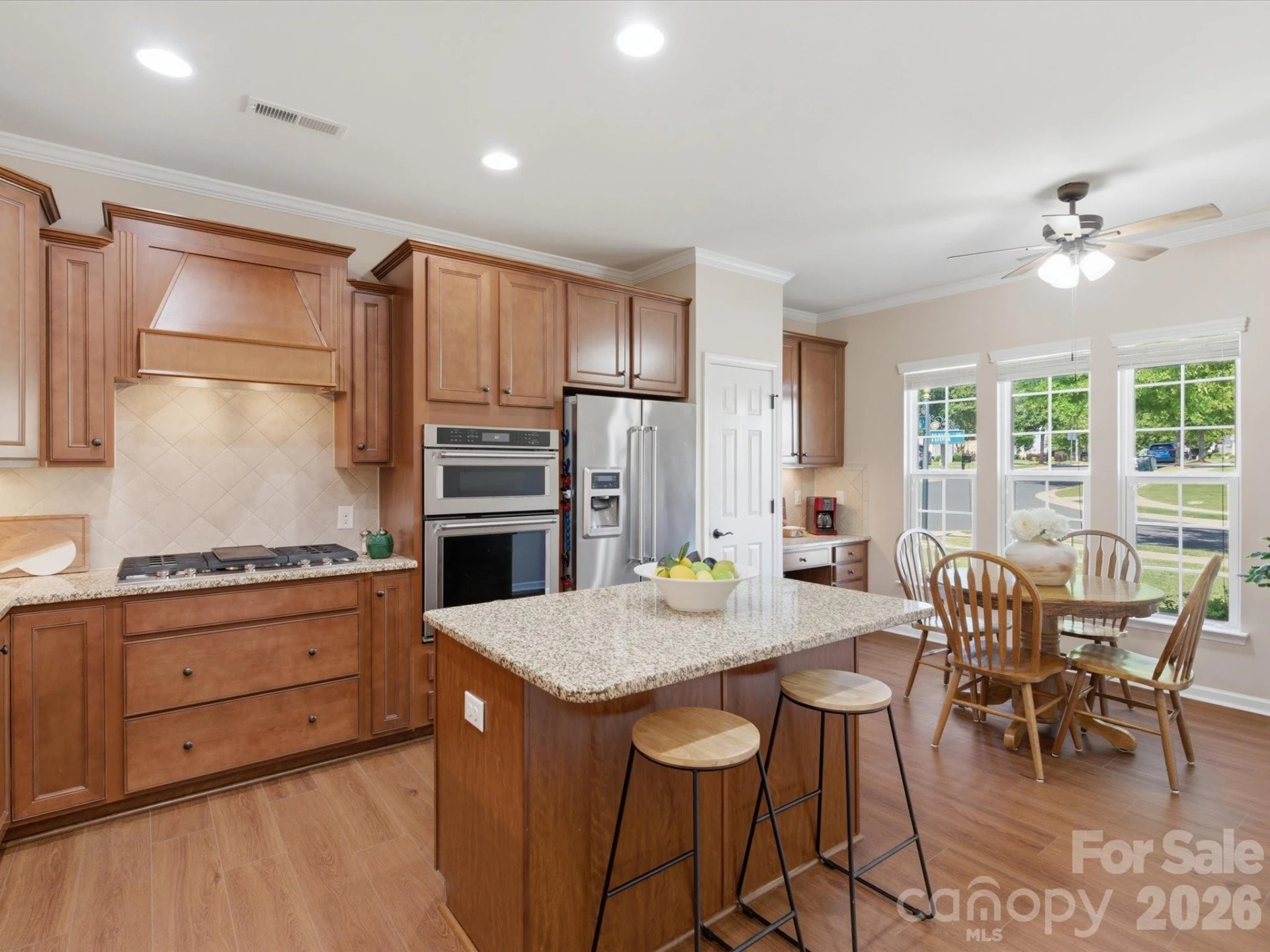 1004 Mava Court - Photo 10