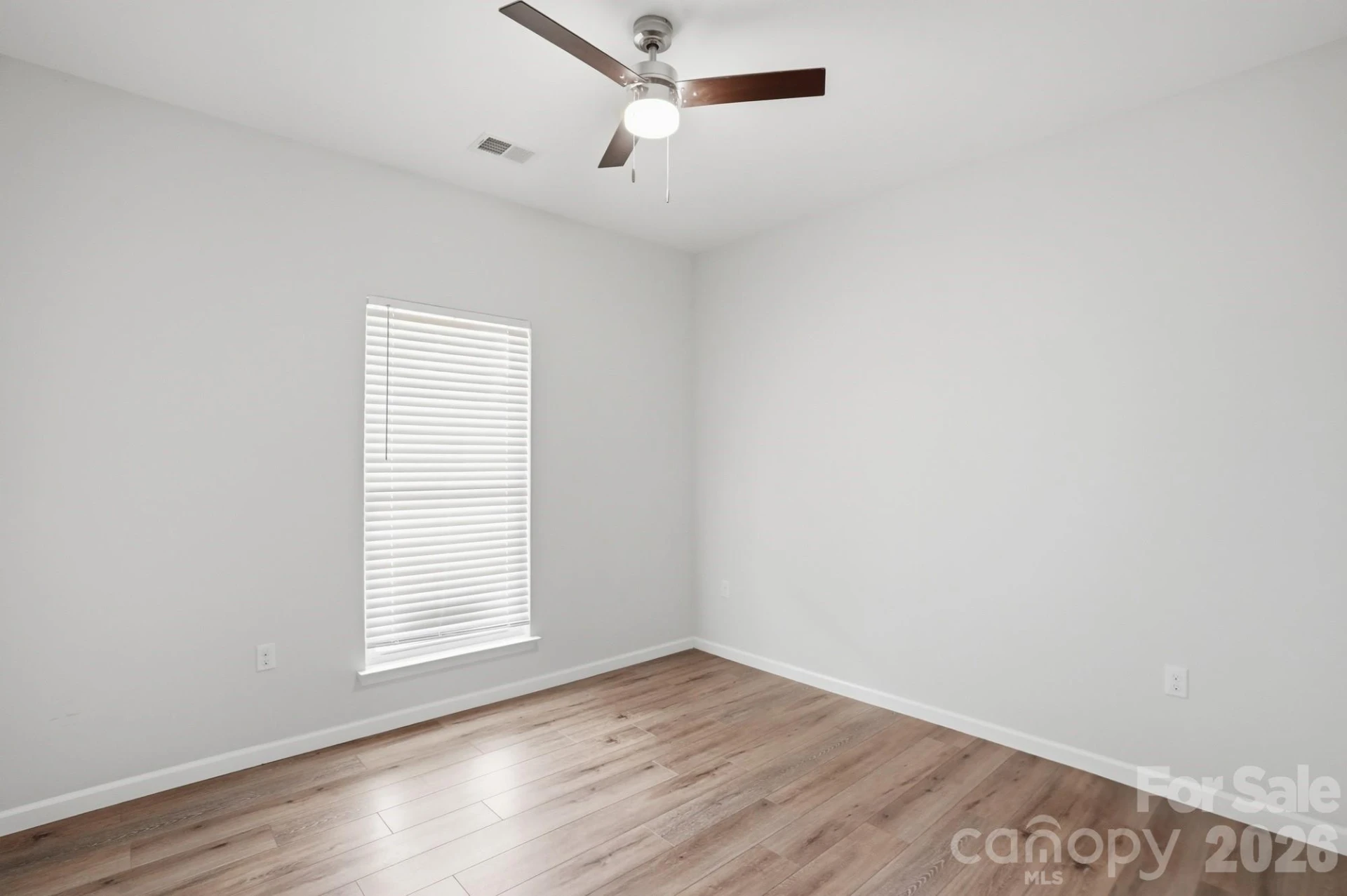2507 Leroy Avenue - Photo 14