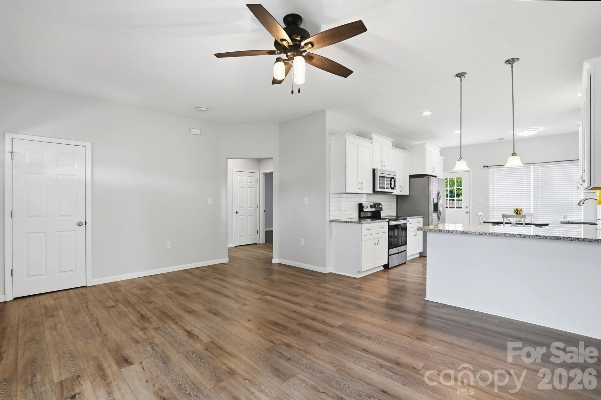 2507 Leroy Avenue - Photo 5