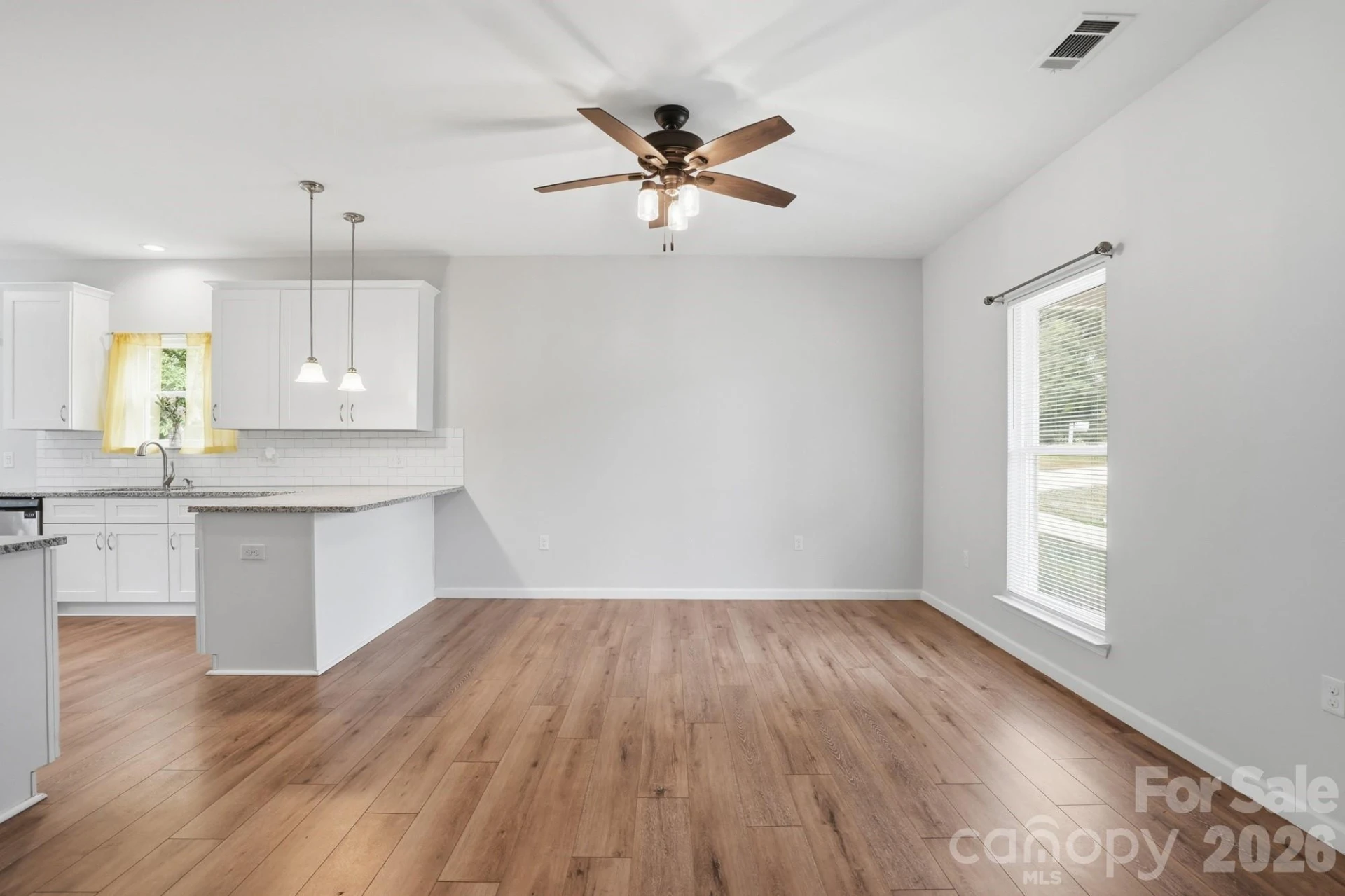 2507 Leroy Avenue - Photo 7