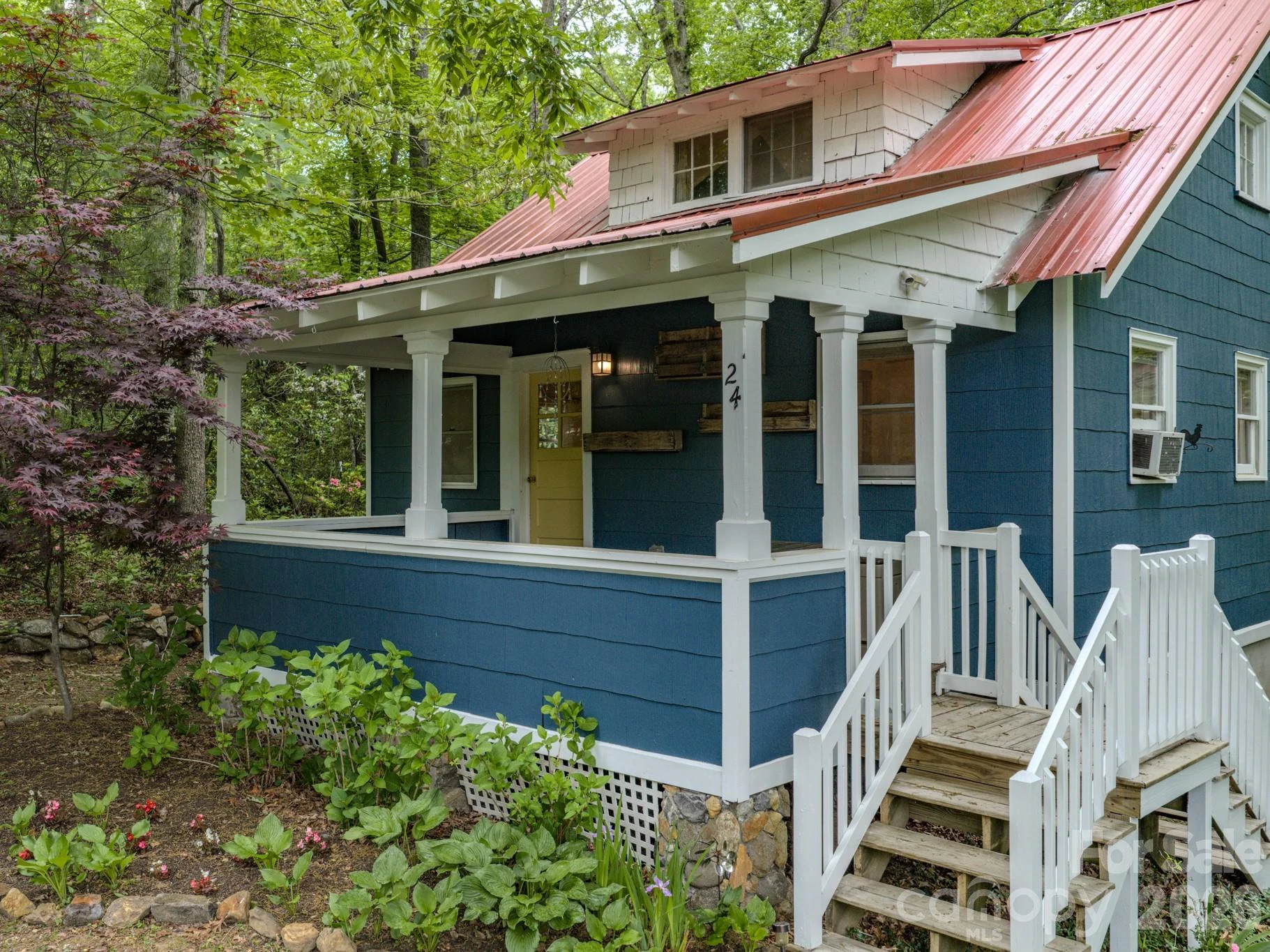 24 Moore Circle - Photo 2