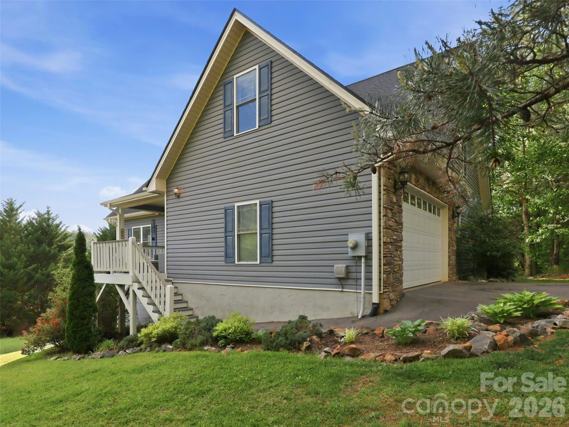 16 Lancaster Lane - Photo 2