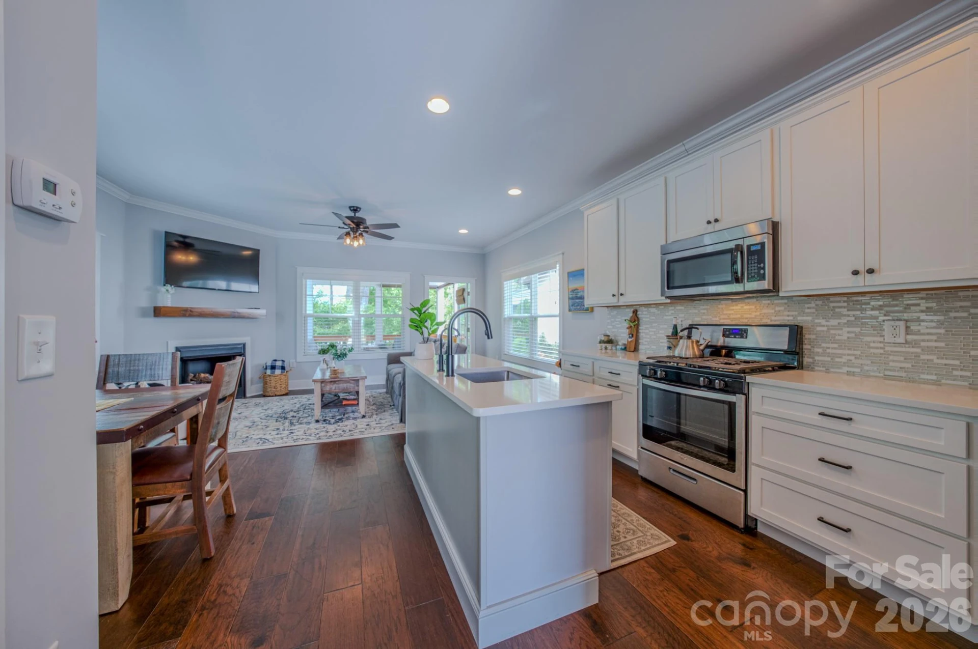 15 Tudor Way - Photo 7