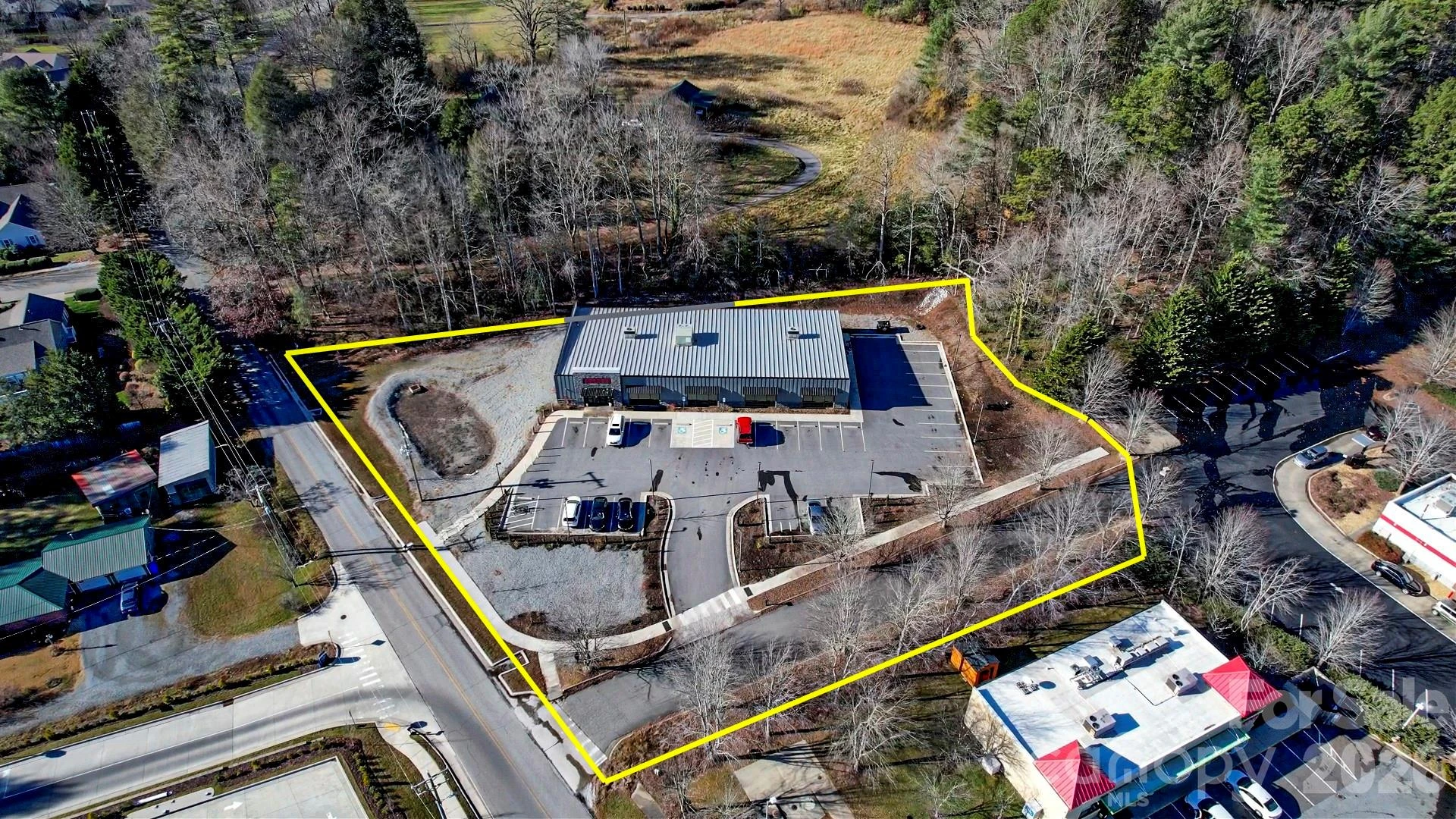 50 Deerlake Road