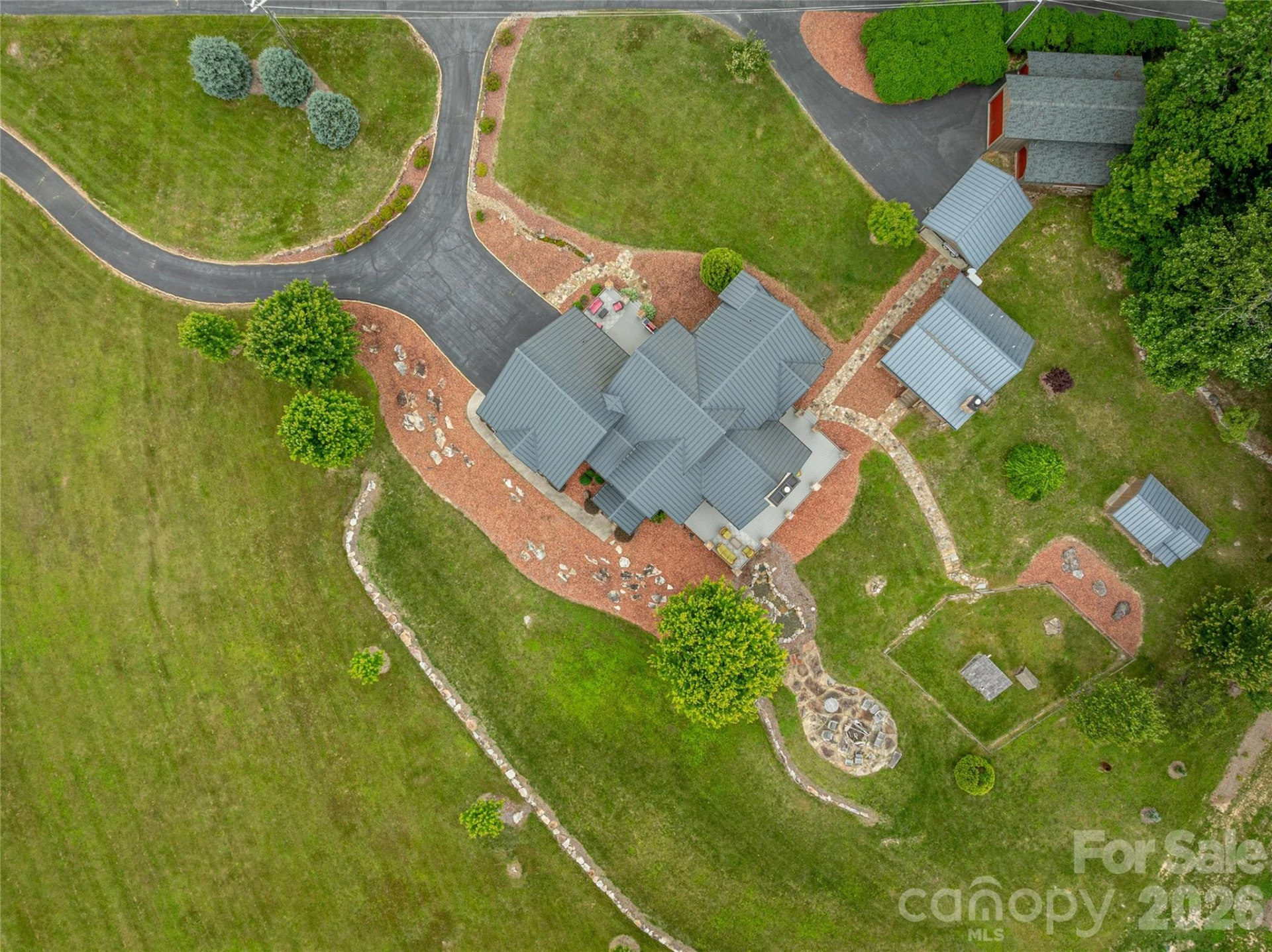 4862 Pinnacle Mountain Road - Photo 34
