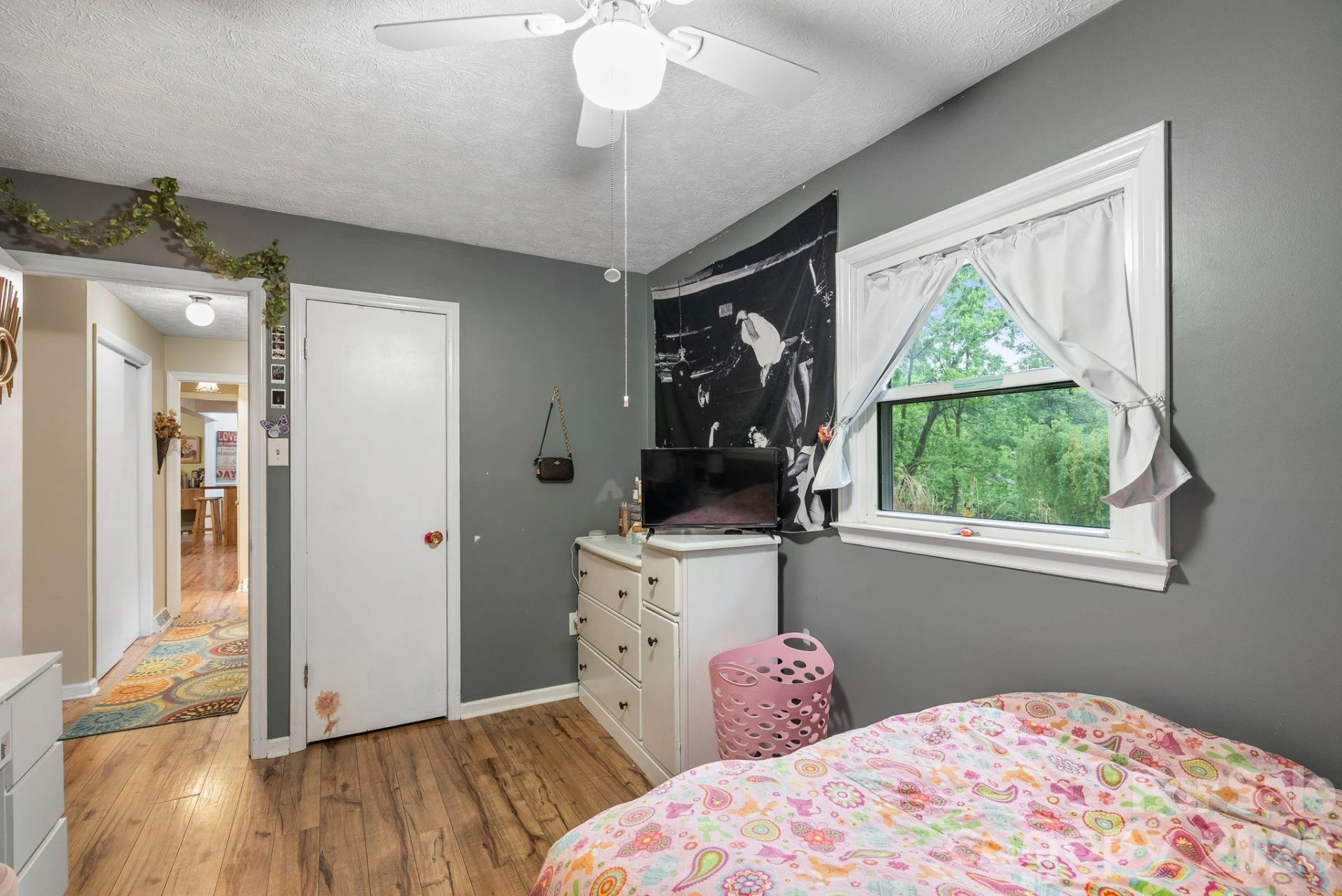 105 7th Street - Photo 20