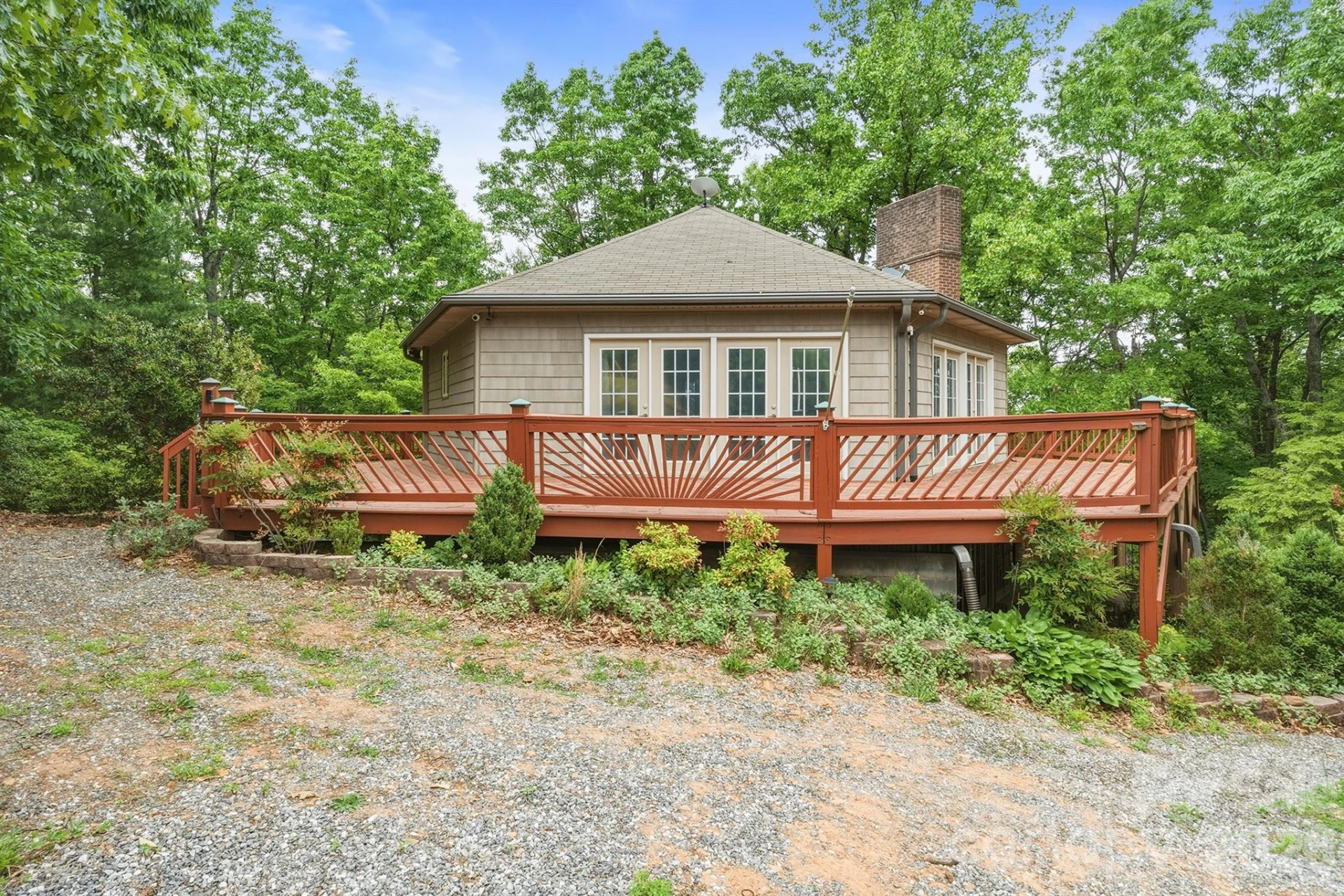 3190 Holly Road