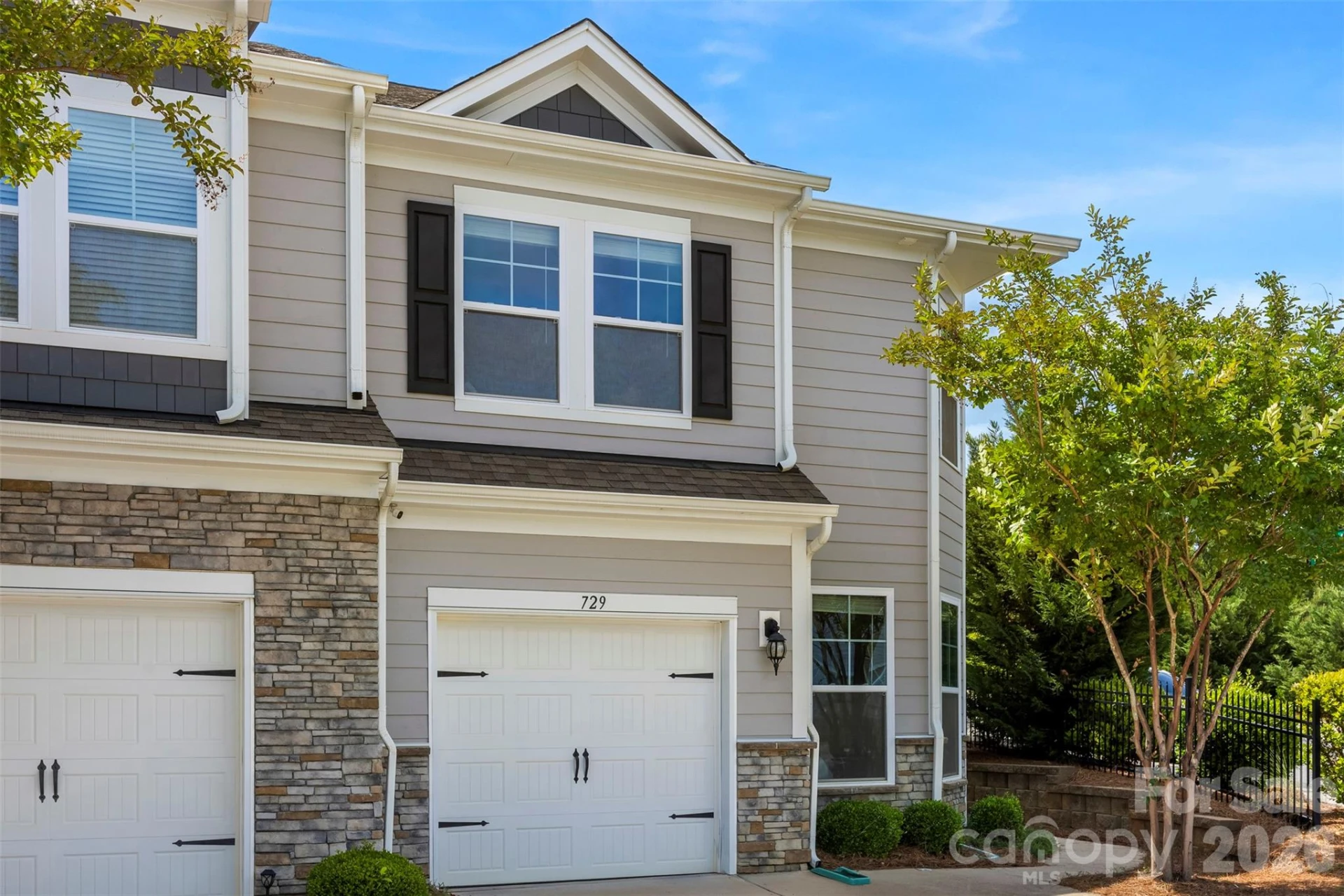 729 Little Bluestem Drive - Photo 3