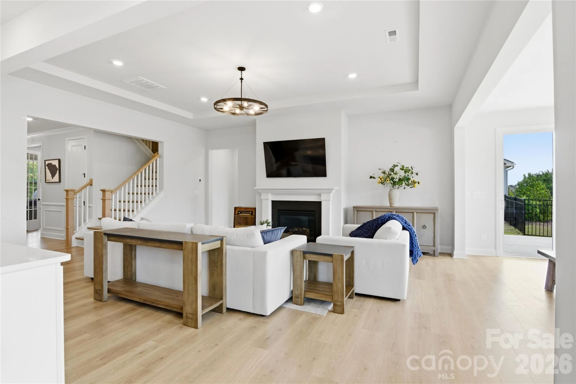 128 Dudley Drive - Photo 4