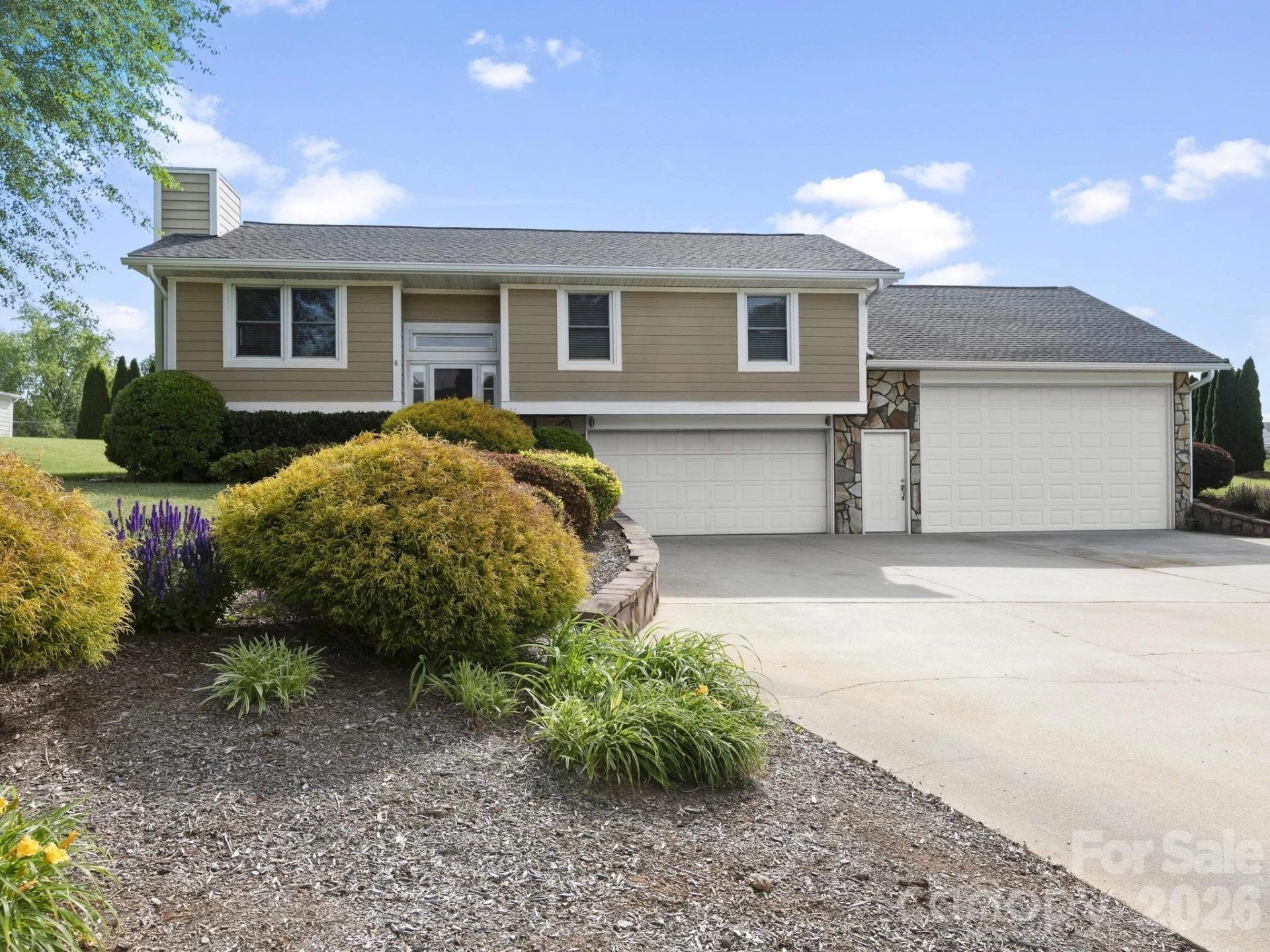3 Fieldcrest Drive - Photo 3