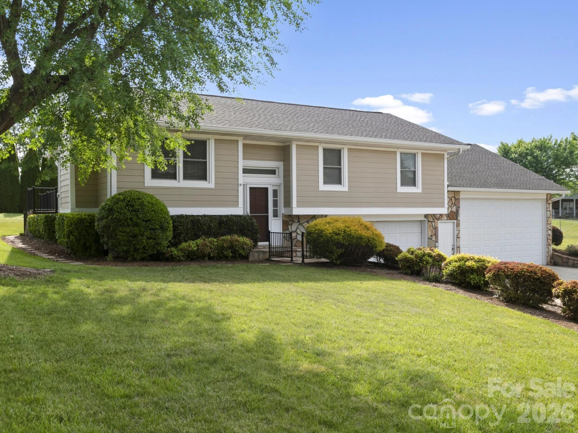 3 Fieldcrest Drive - Photo 4