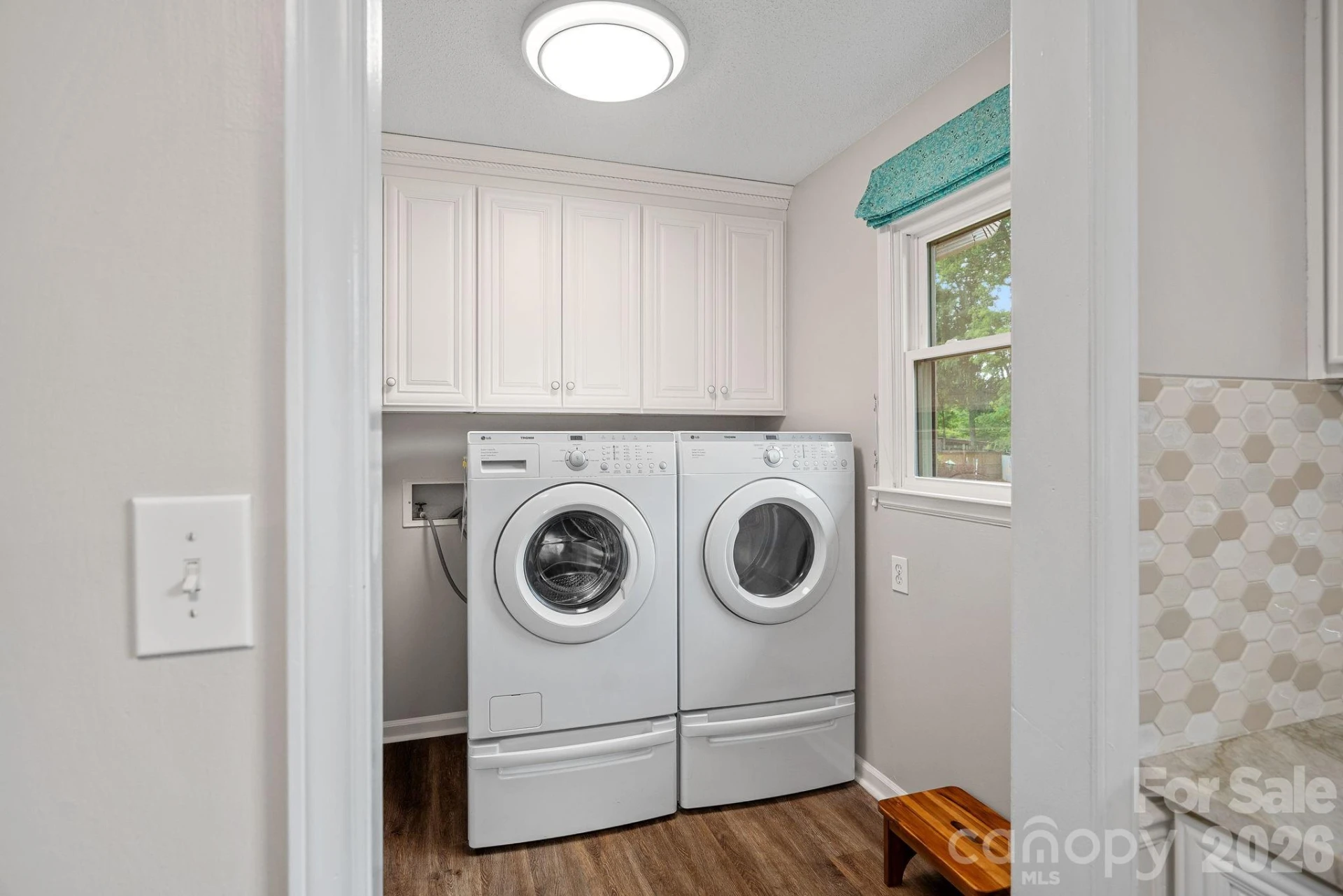 6131 Kinghurst Drive - Photo 12