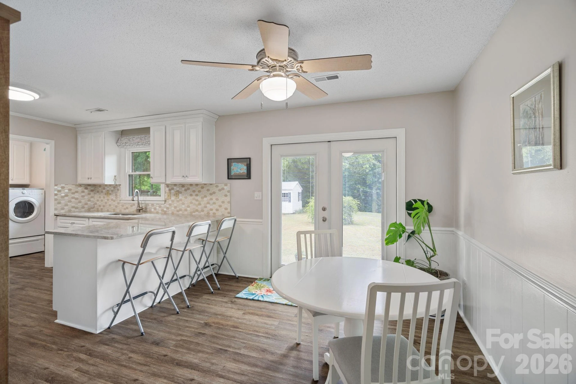6131 Kinghurst Drive - Photo 7