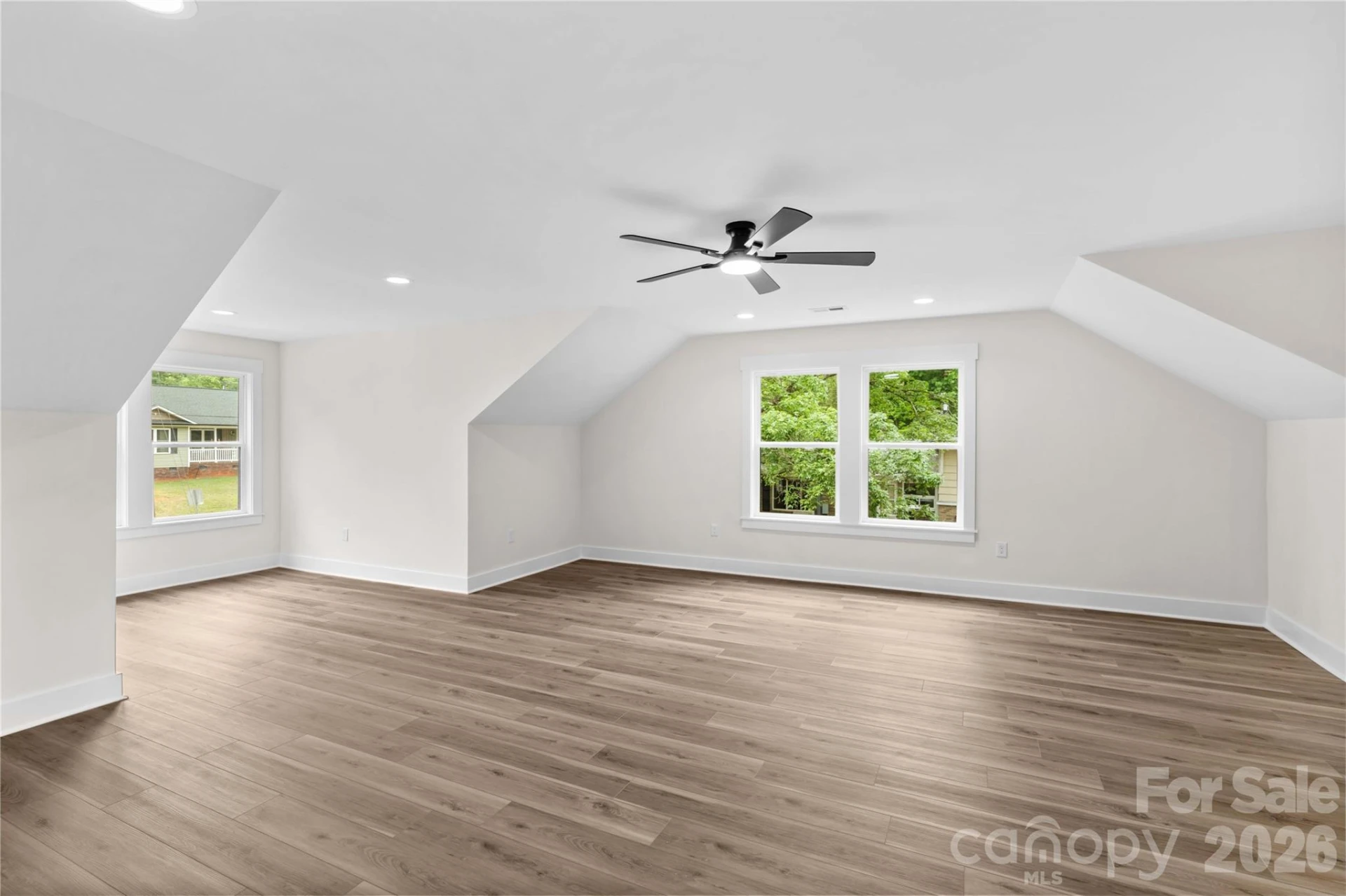 55 Elizabeth Street - Photo 16
