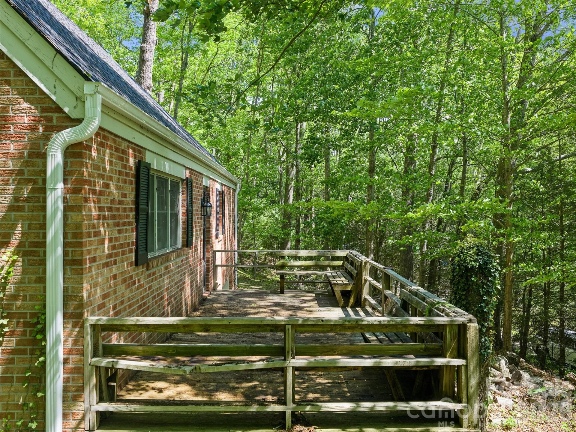 639 Hunter Street - Photo 14