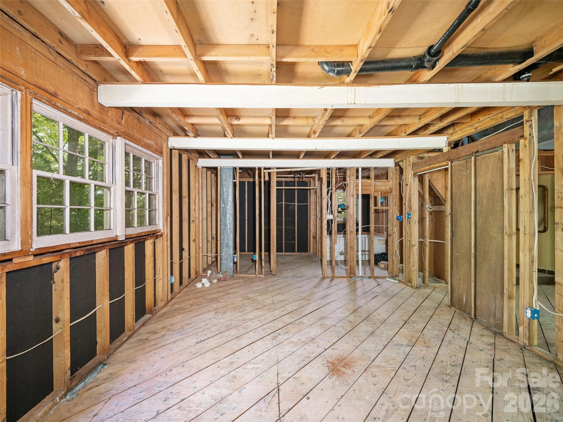 639 Hunter Street - Photo 5