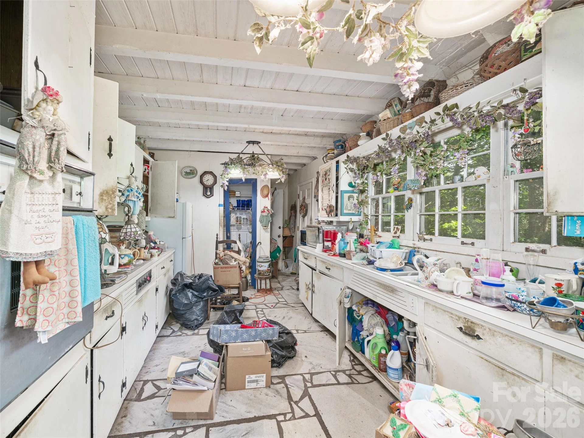 639 Hunter Street - Photo 7