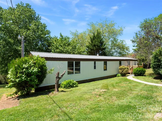 32 Noland Hills Drive, Leicester, NC, 28748