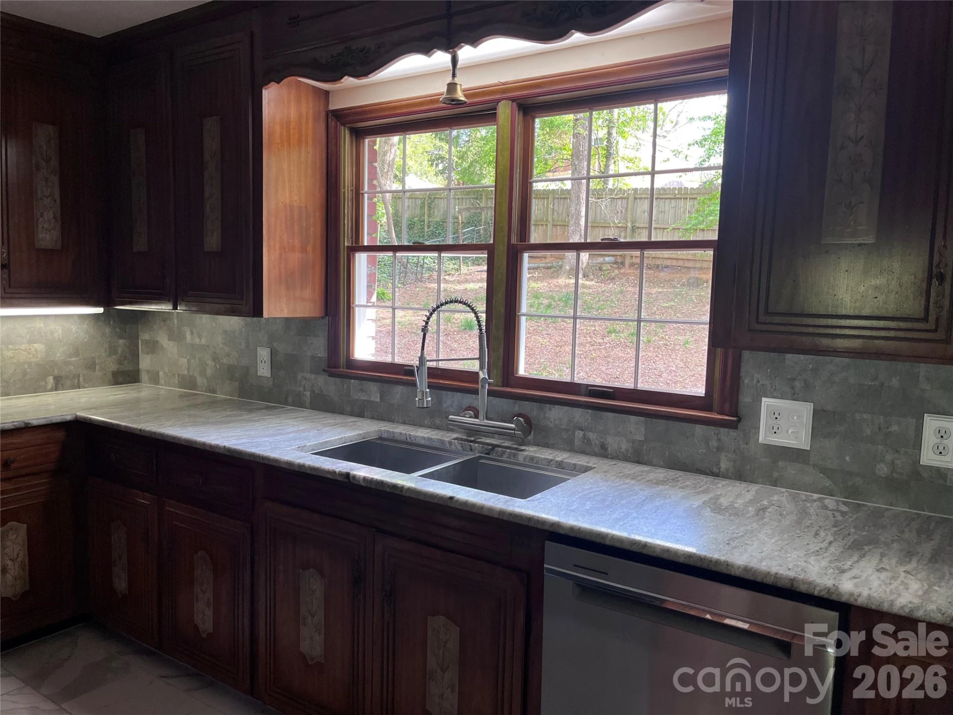 231 Davis Drive - Photo 11