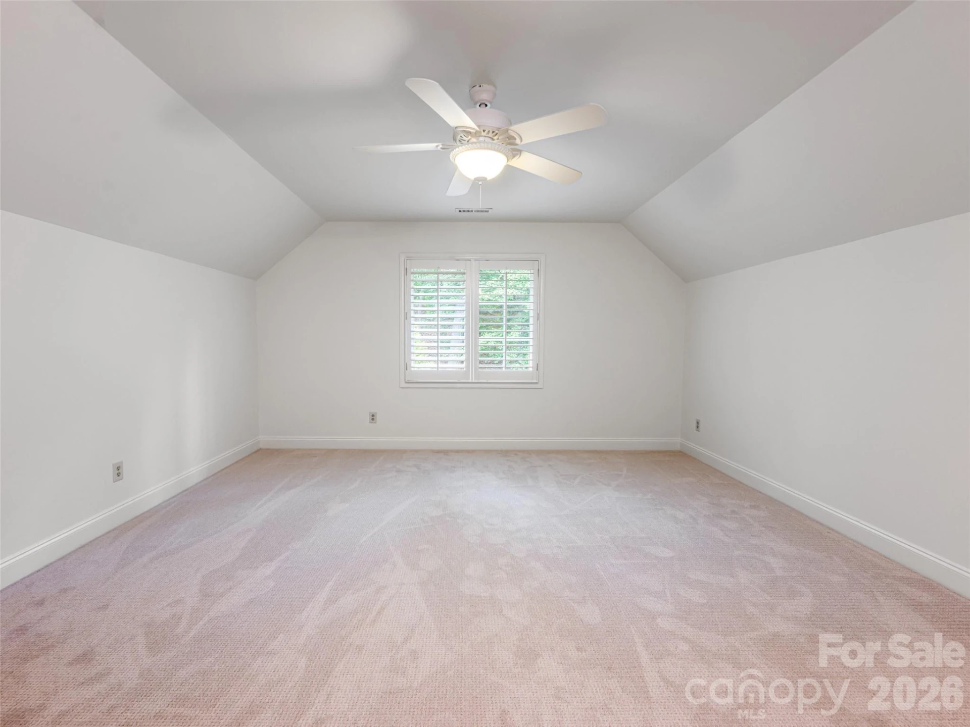307 Braeside Court - Photo 32