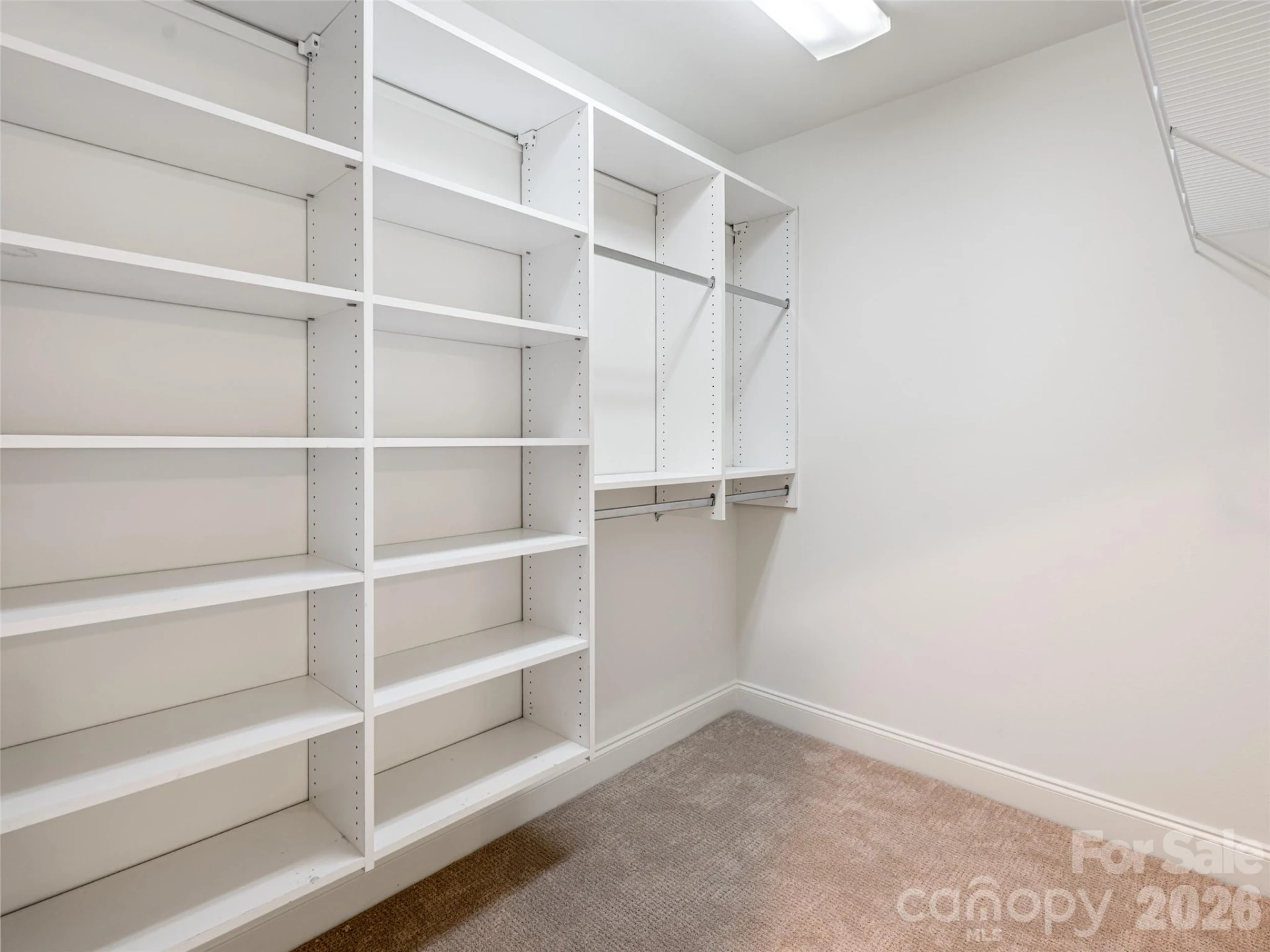 307 Braeside Court - Photo 33