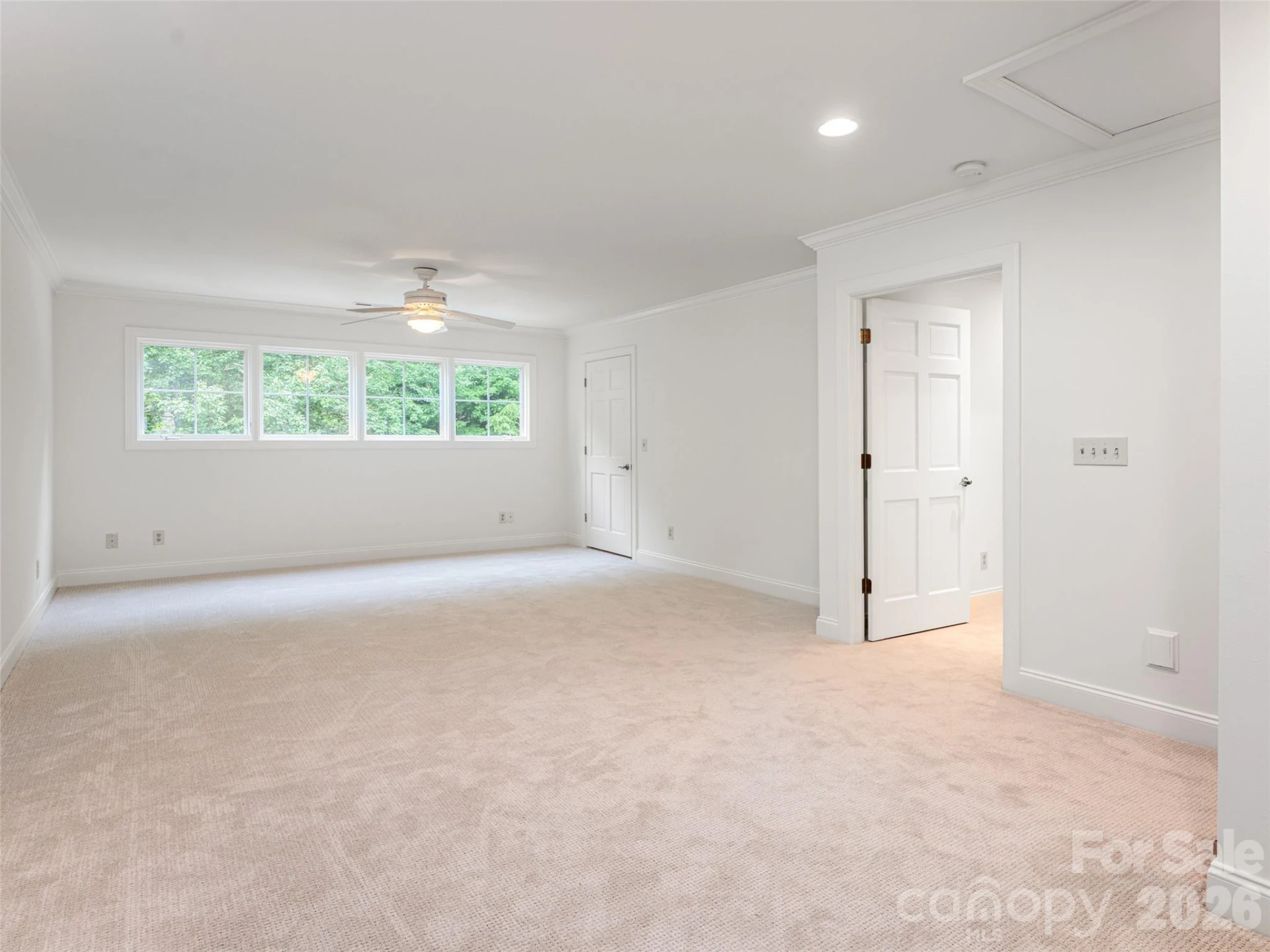 307 Braeside Court - Photo 34