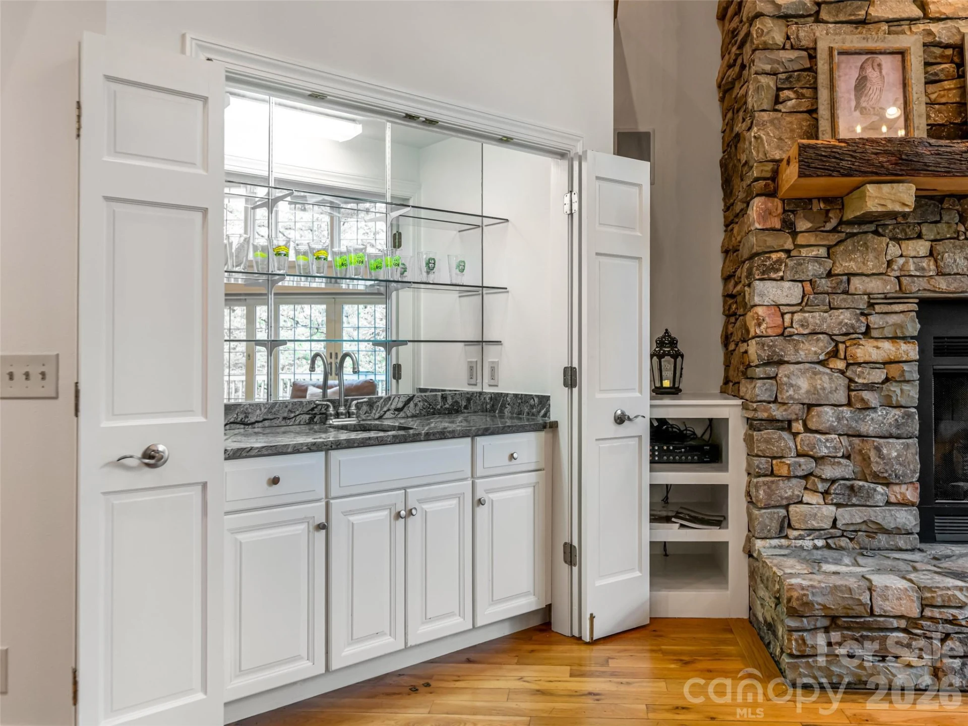 307 Braeside Court - Photo 7