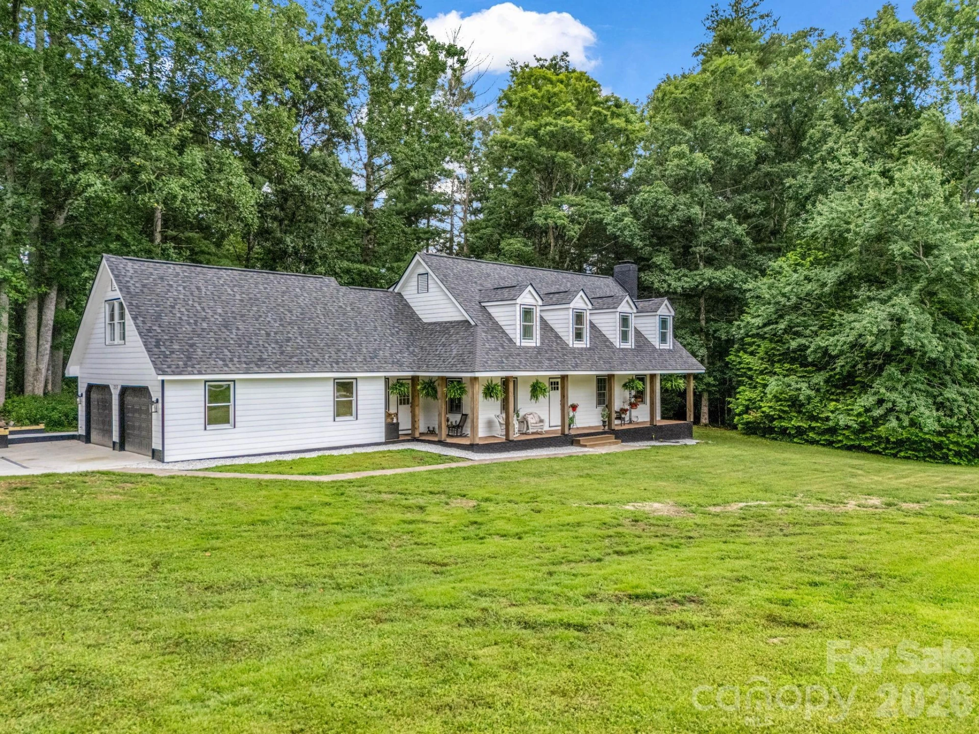 213 Raintree Drive - Photo 2