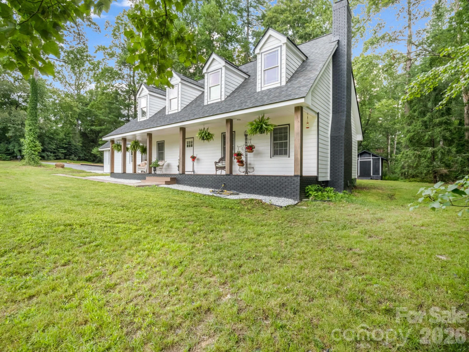 213 Raintree Drive - Photo 3
