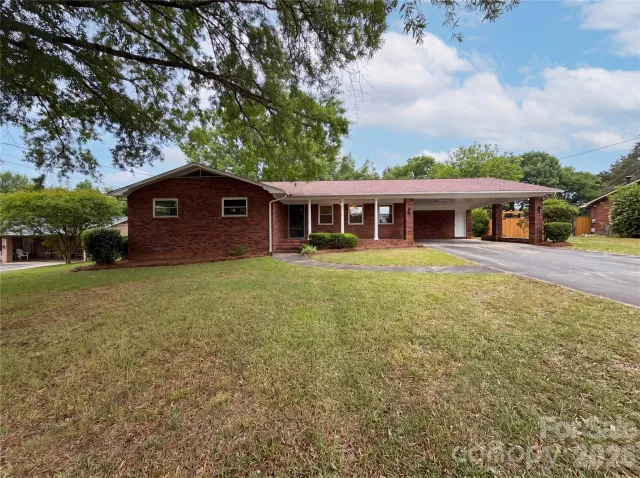 128 Greenview Drive, Kannapolis, NC, 28081