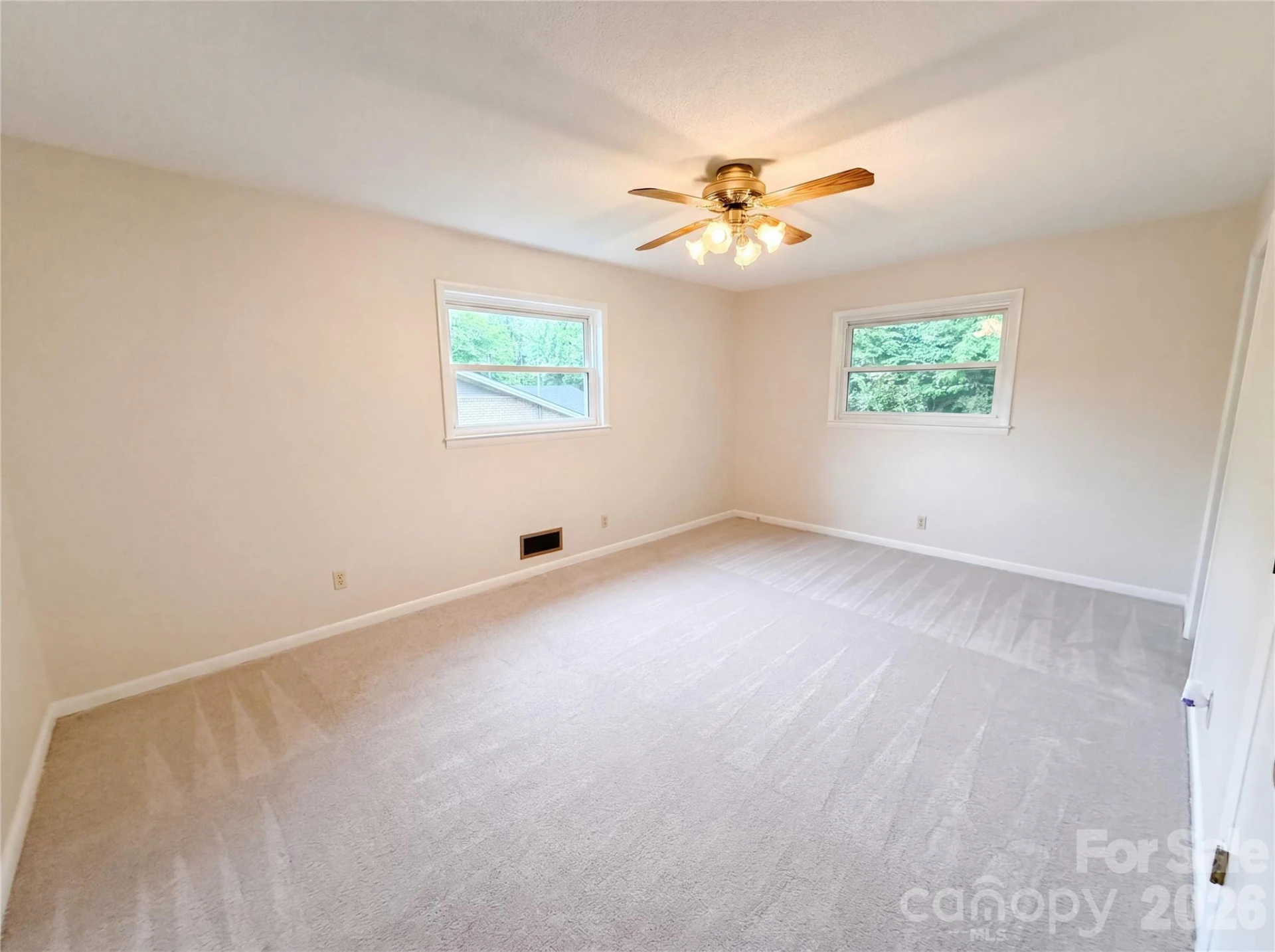 128 Greenview Drive - Photo 11