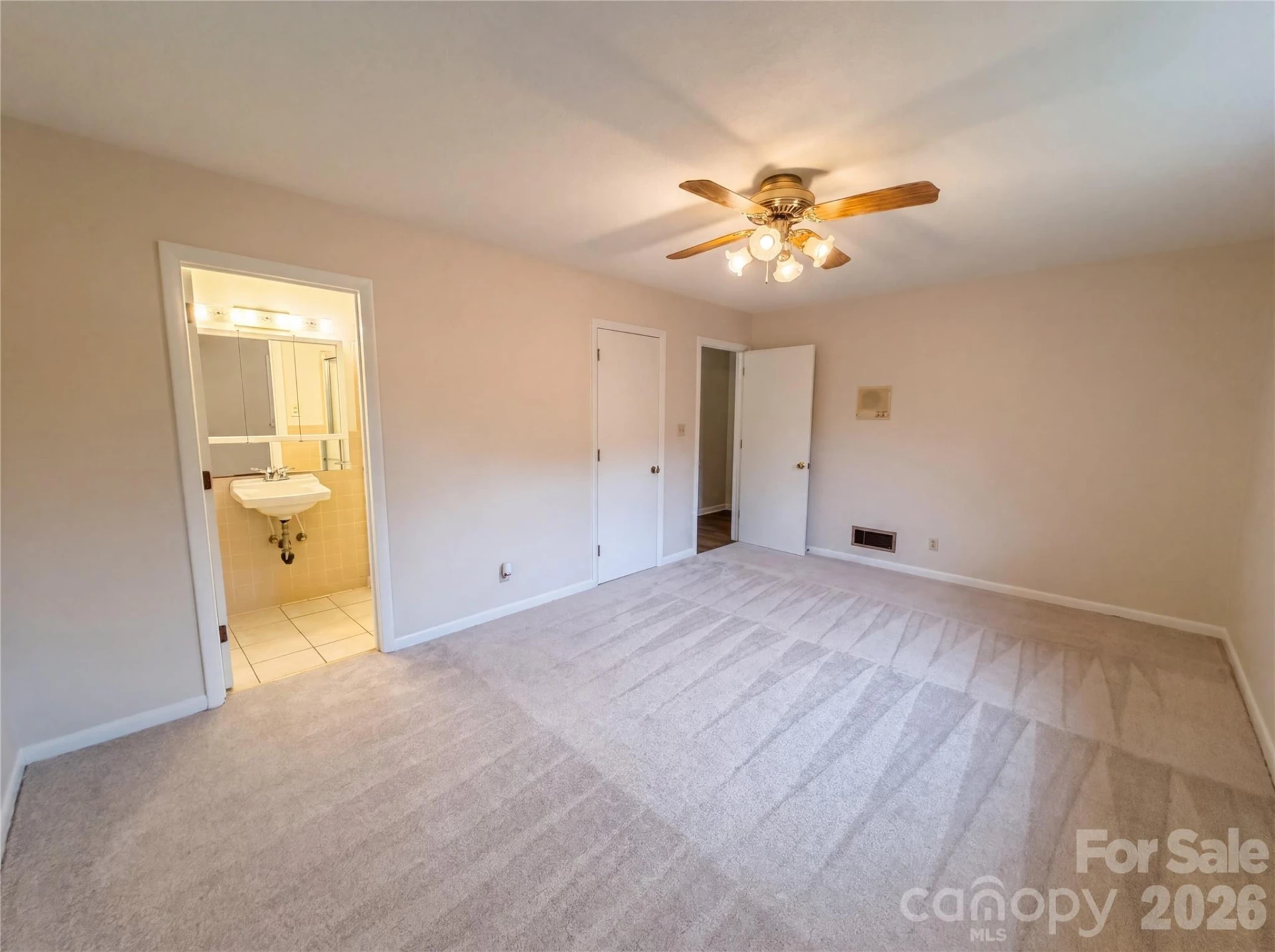 128 Greenview Drive - Photo 12