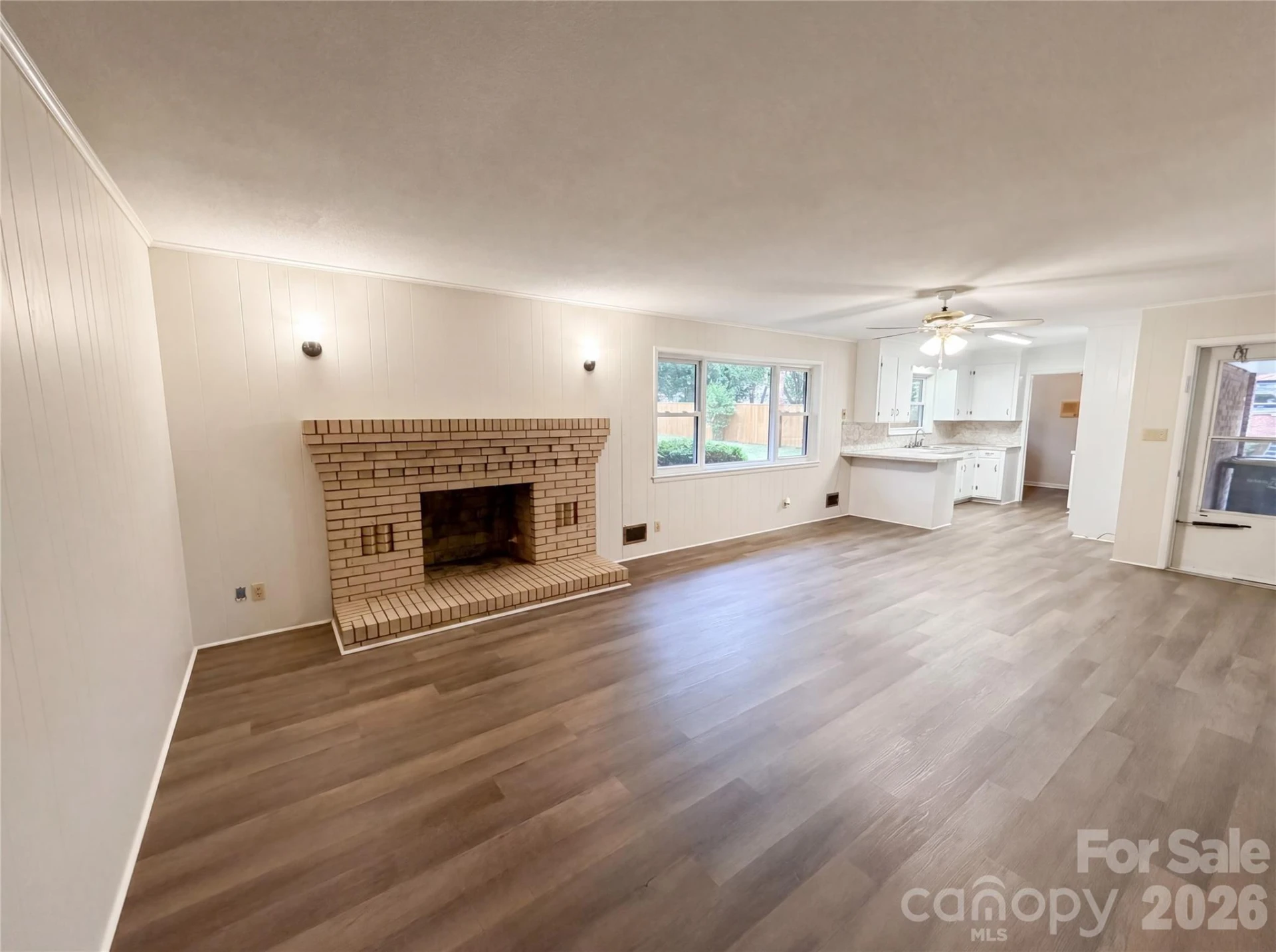 128 Greenview Drive - Photo 8