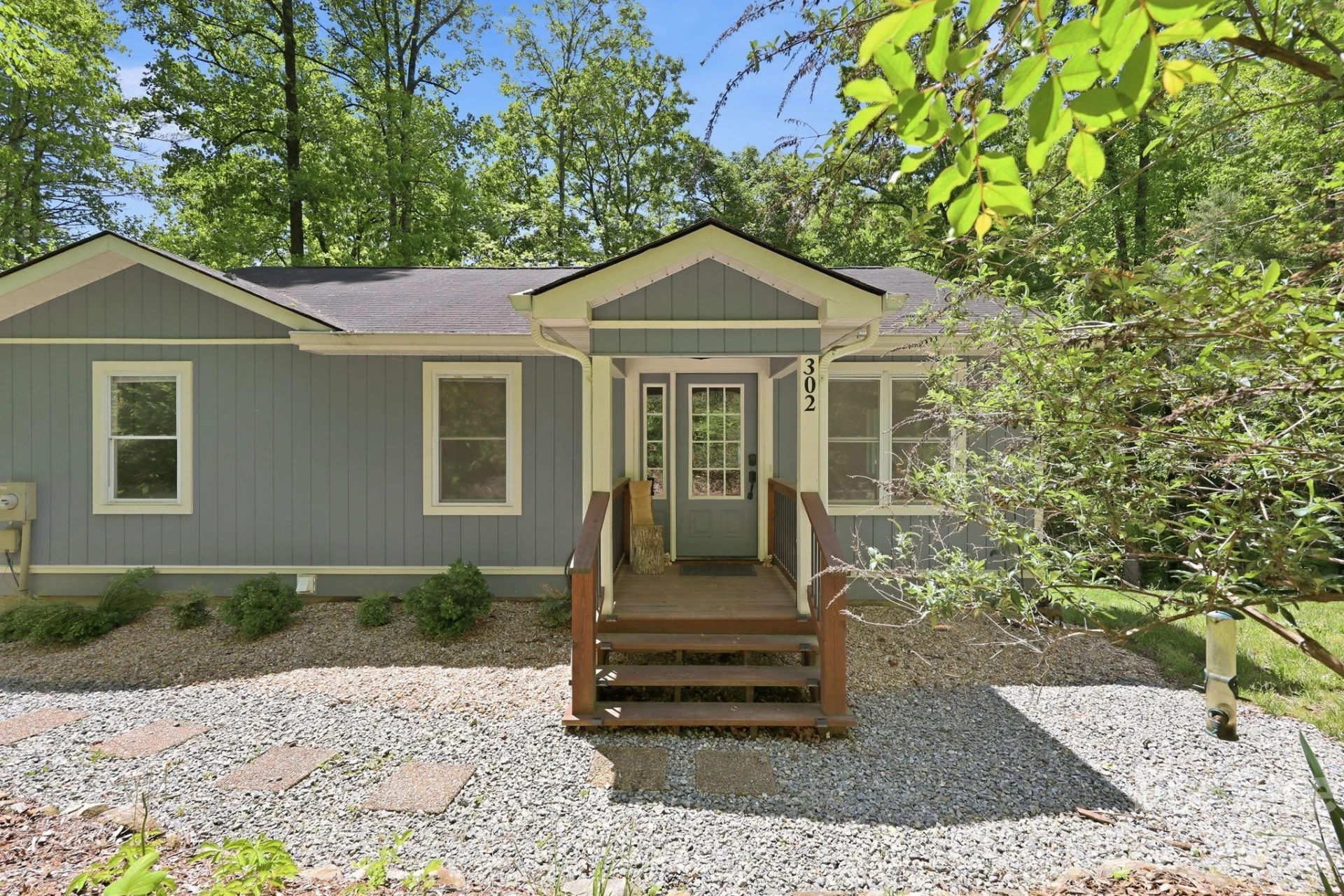 302 Rich Mountain Road