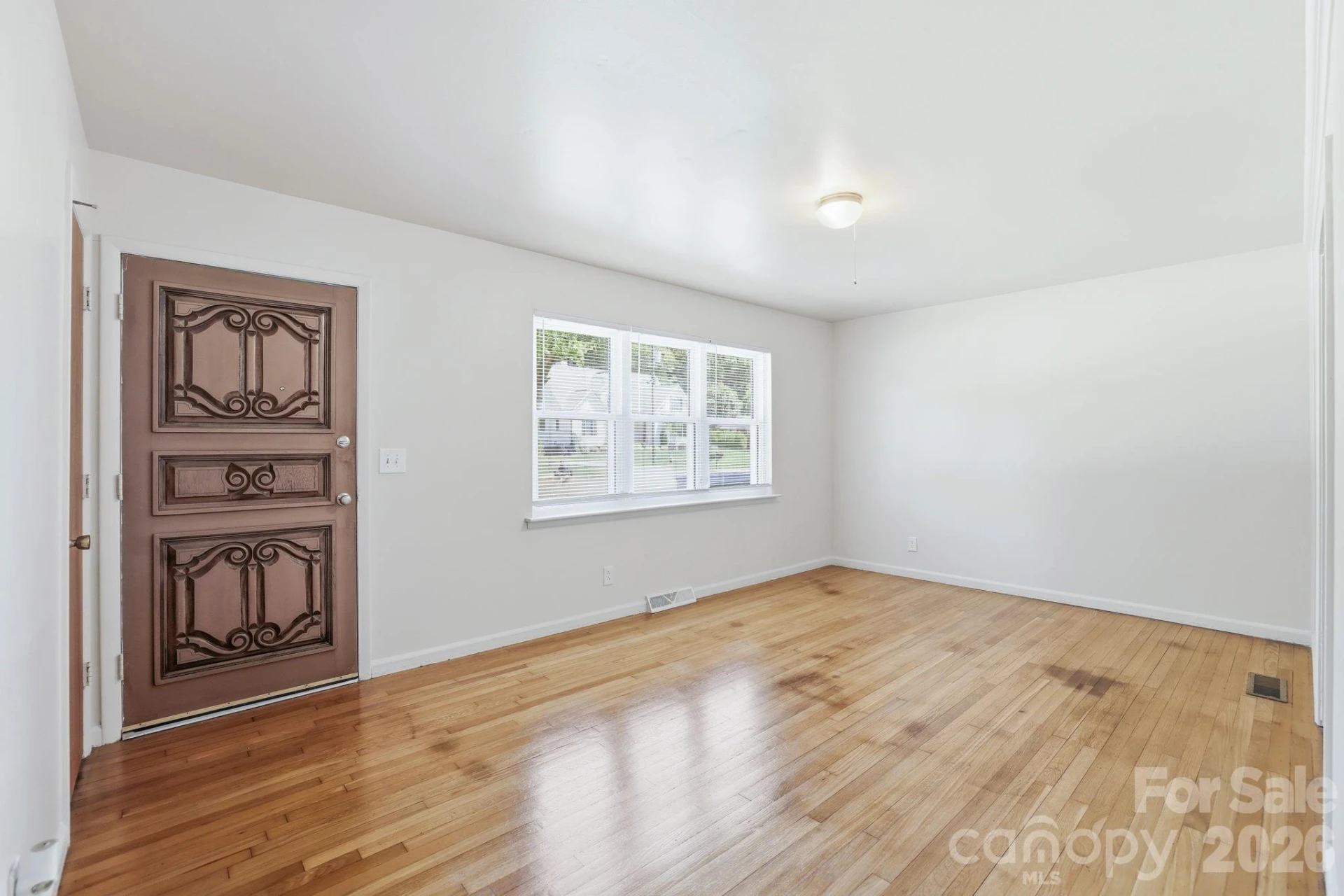 225 Middleton Avenue - Photo 4
