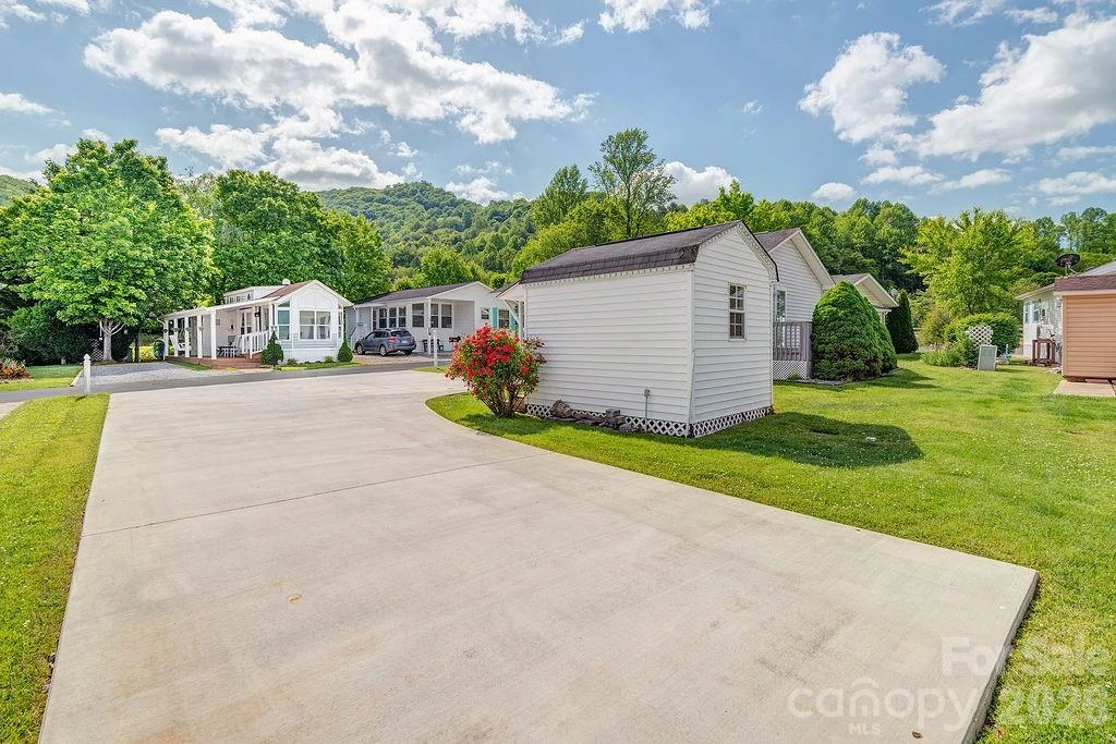 158 Summer Place Drive - Photo 3