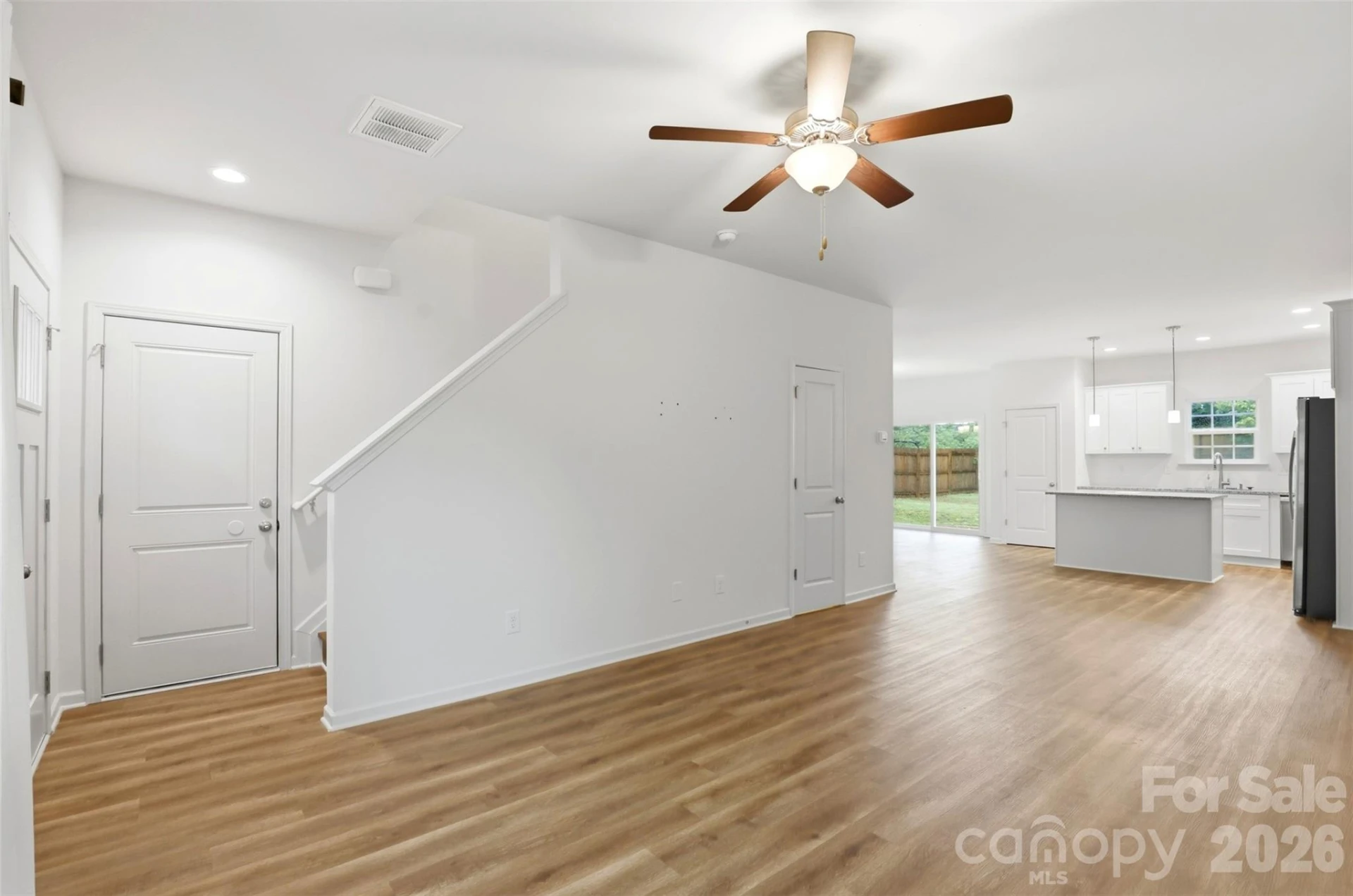 443 Dawn Circle - Photo 2