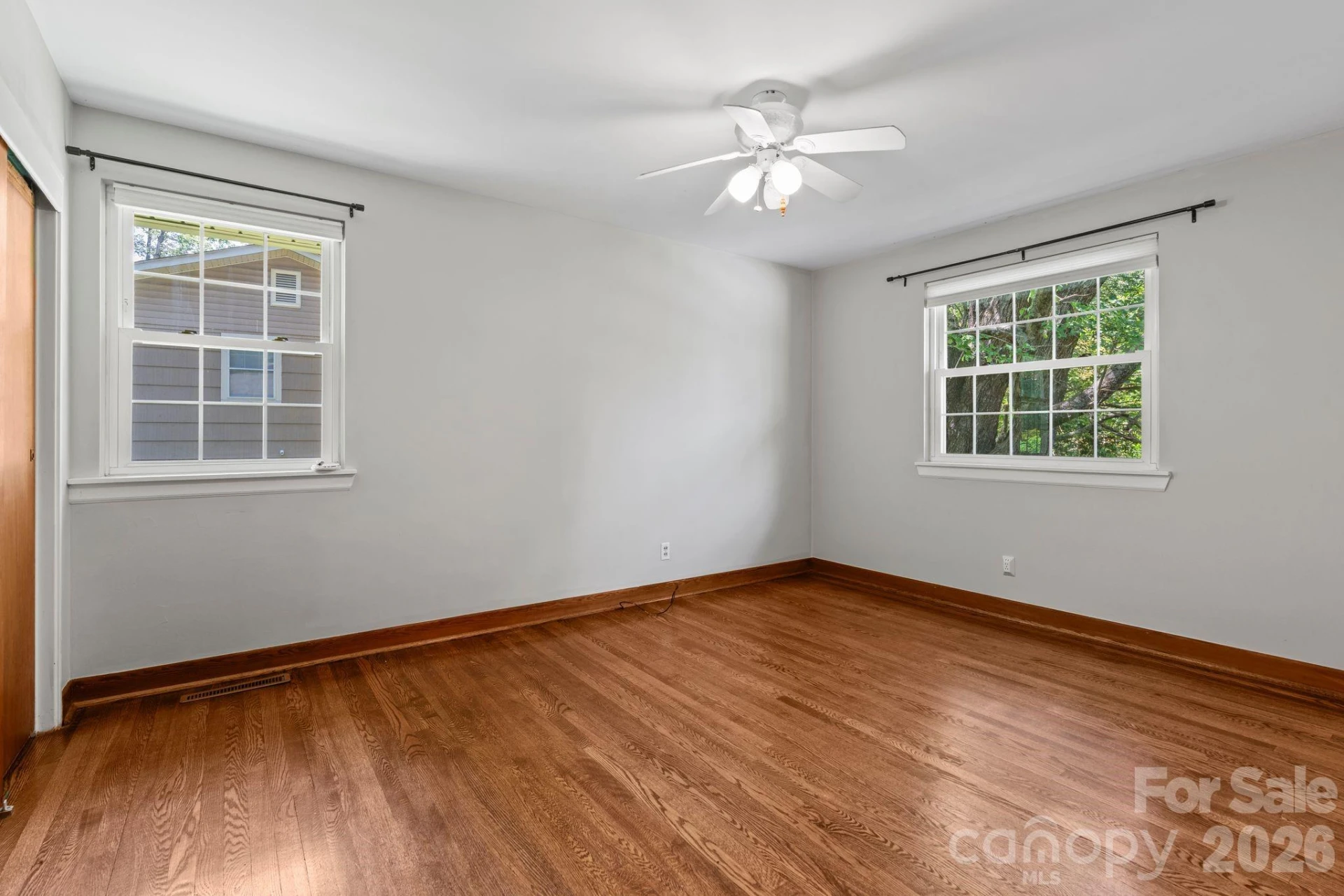 107 Appledore Avenue - Photo 17