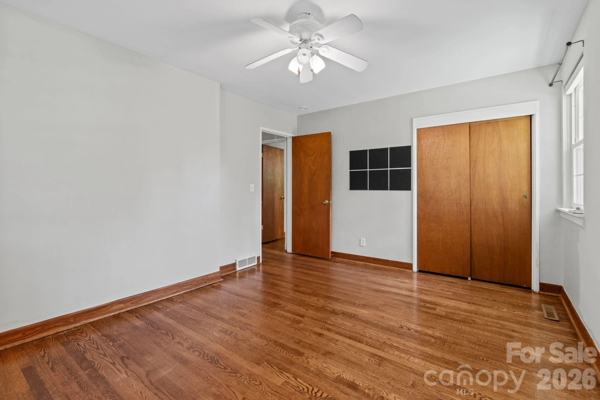 107 Appledore Avenue - Photo 18