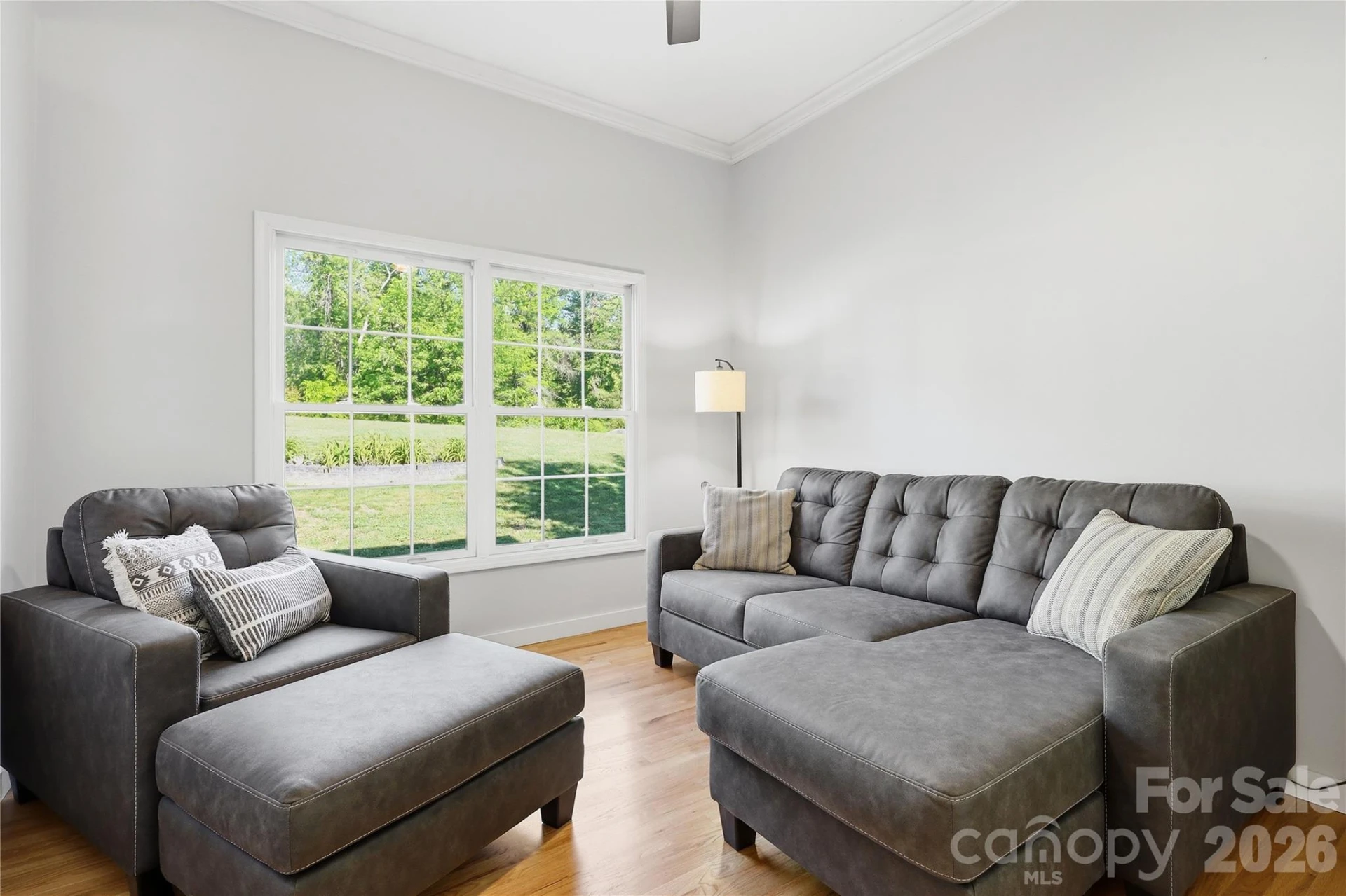 275 Ferguson Drive - Photo 6