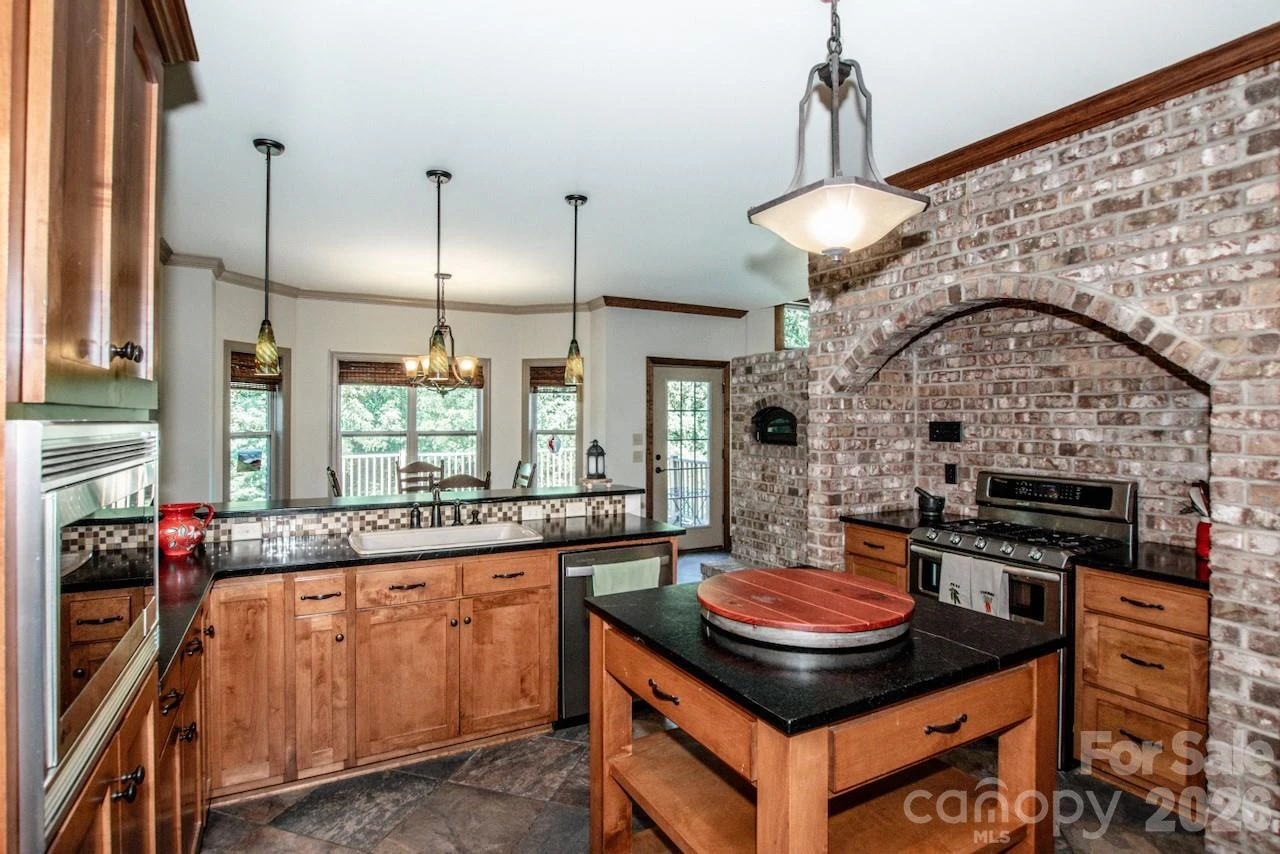 1345 Timberlane Terrace - Photo 11