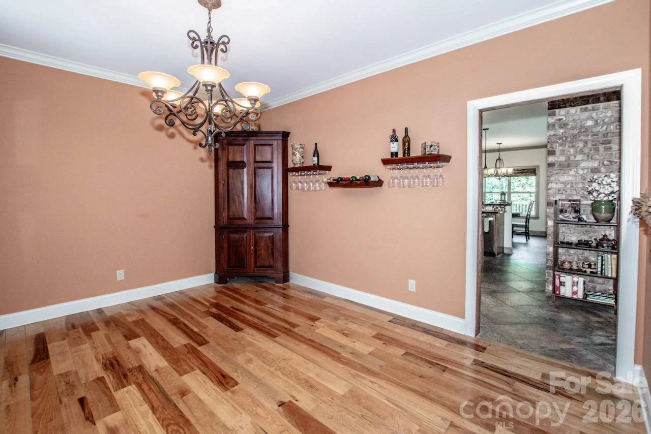 1345 Timberlane Terrace - Photo 23
