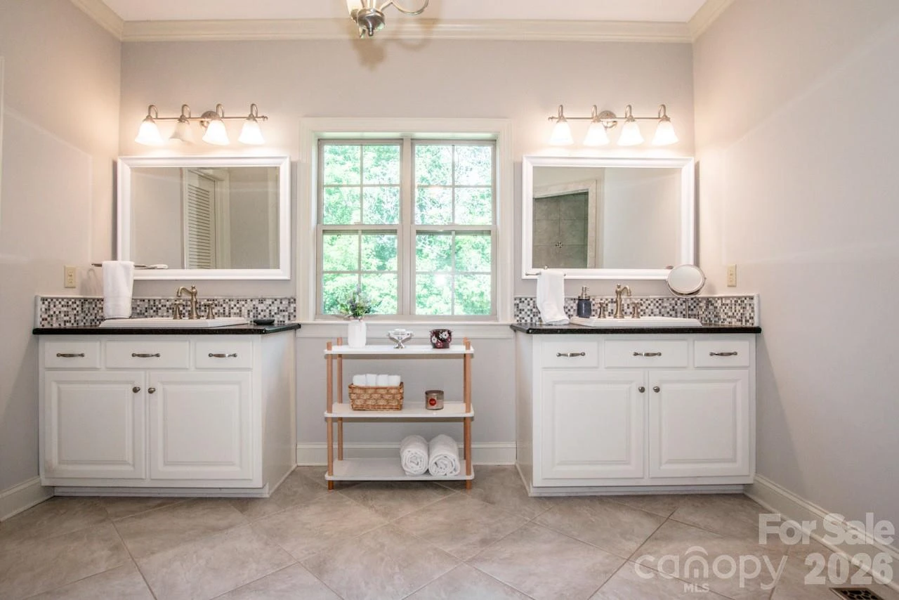 1345 Timberlane Terrace - Photo 29