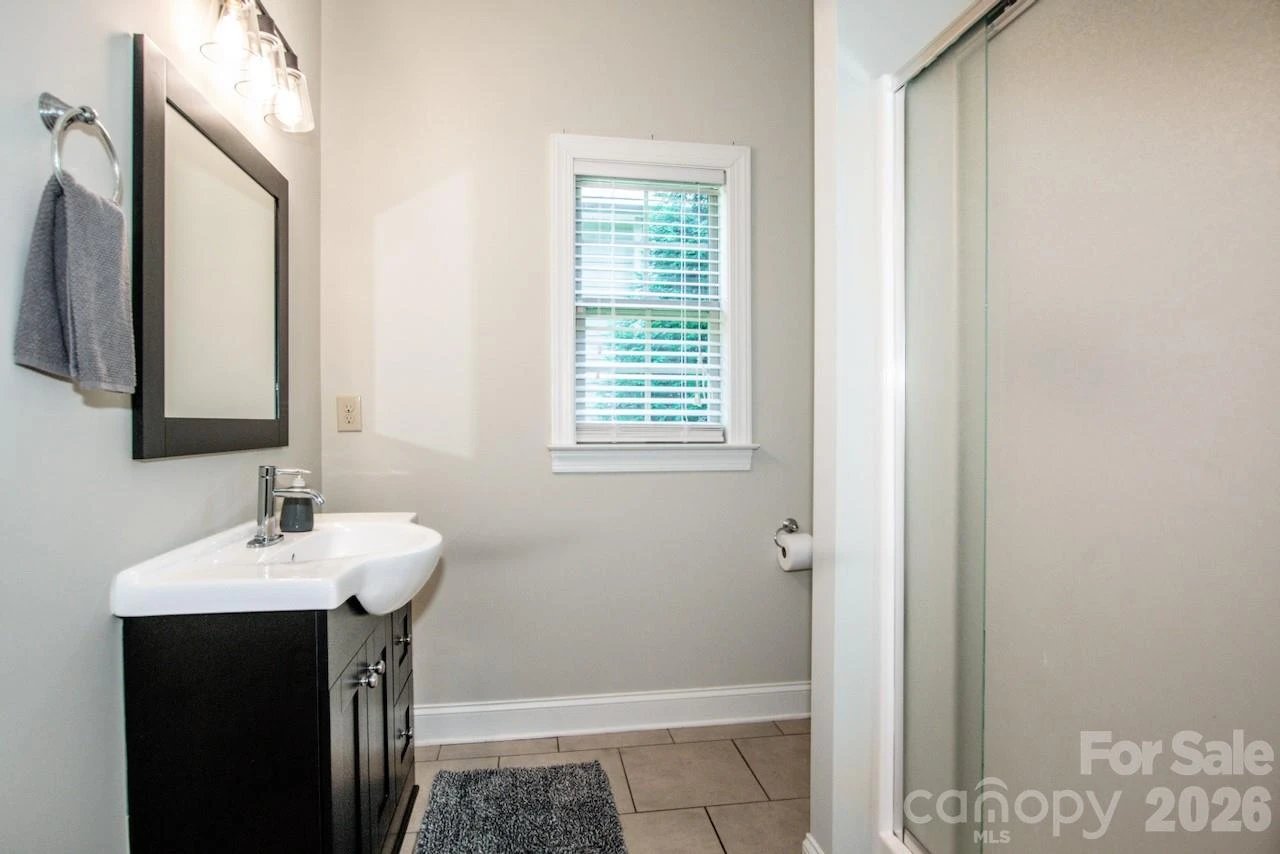 1345 Timberlane Terrace - Photo 33